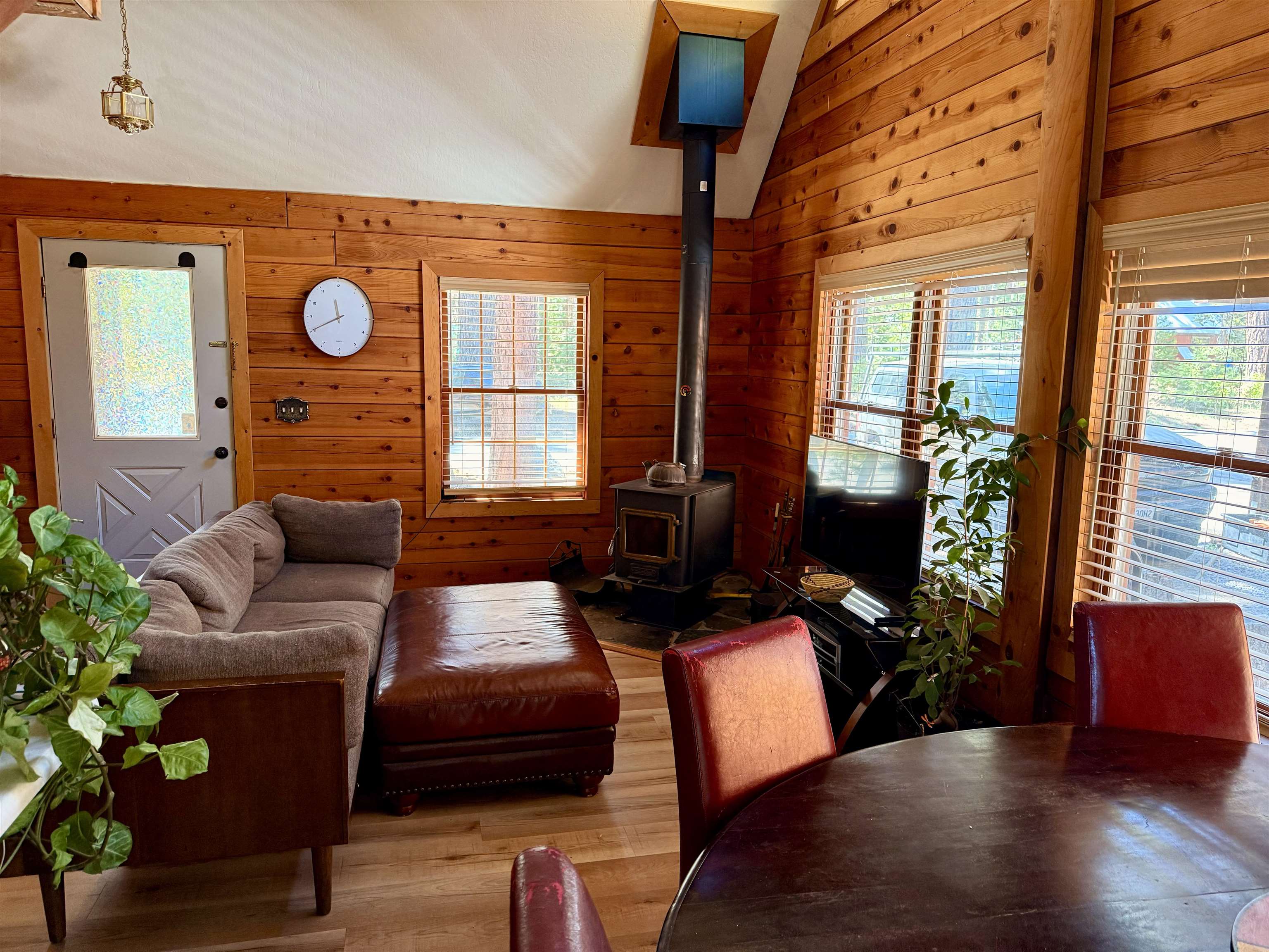 Tahoma, California, 96142, United States, 2 Bedrooms Bedrooms, ,1 BathroomBathrooms,Residential,For Sale,1848171