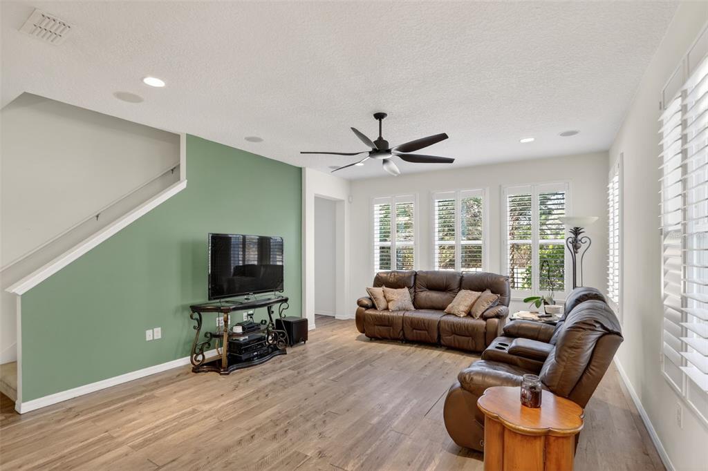 Apopka, Florida, 32712, United States, 4 Bedrooms Bedrooms, ,3 BathroomsBathrooms,Residential,For Sale,2001838