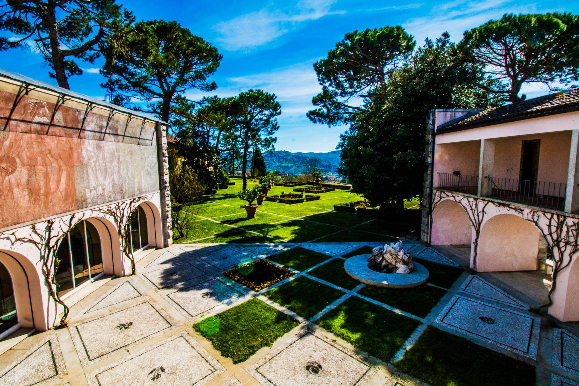 Acqui Terme, Alessandria, 15011, IT, 8 Bedrooms Bedrooms, ,12 BathroomsBathrooms,Residential,For Sale,1876456