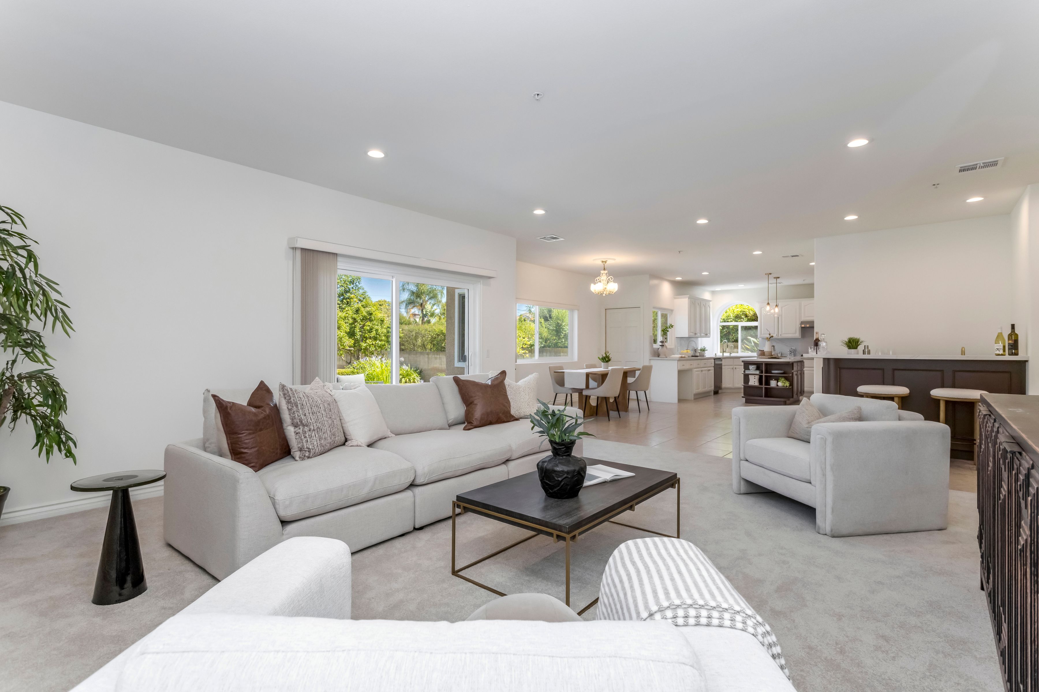  Elegantly Updated and Move-In Ready - 物件實景