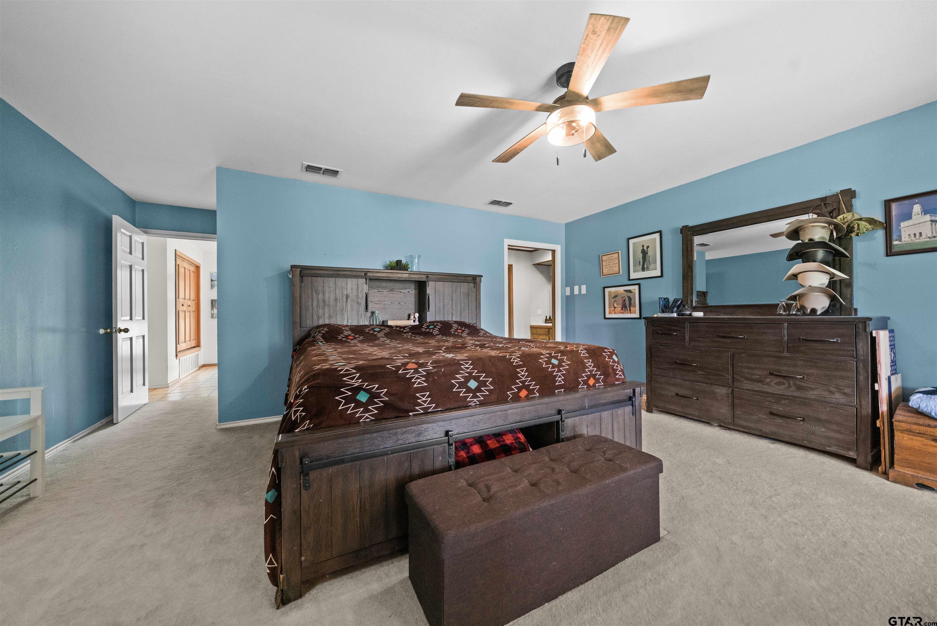 Jacksonville, Texas, 75766, United States, 6 Bedrooms Bedrooms, ,4 BathroomsBathrooms,Residential,For Sale,1805693