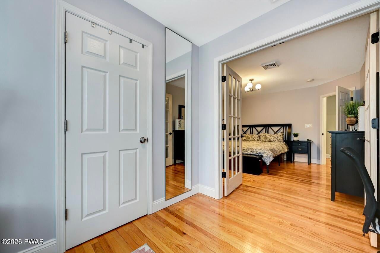 Milford, Pennsylvania, 18337, United States, 3 Bedrooms Bedrooms, ,3 BathroomsBathrooms,Residential,For Sale,2011309