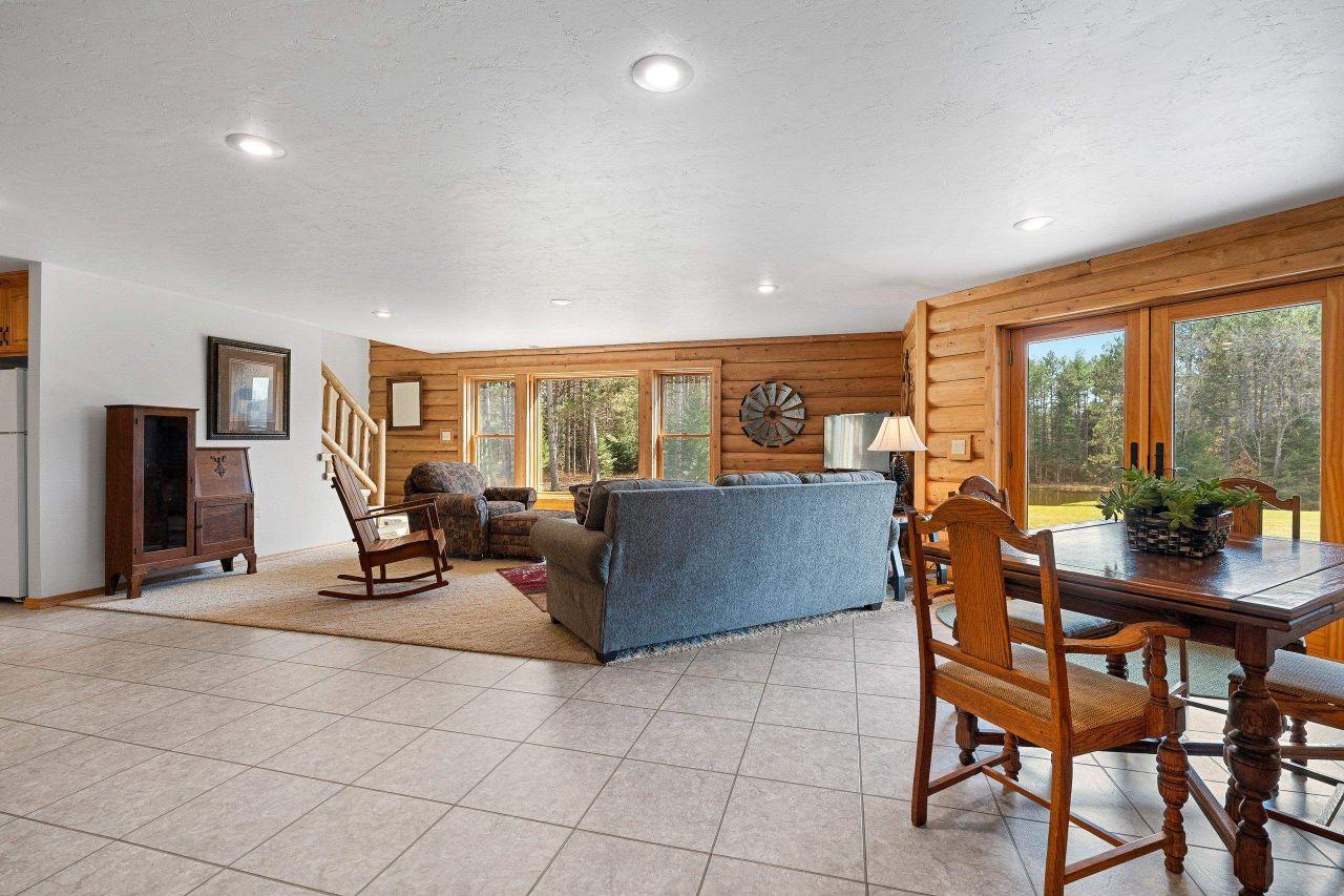 CRIVITZ, Wisconsin, 54129, United States, 4 Bedrooms Bedrooms, ,3 BathroomsBathrooms,Residential,For Sale,1792767