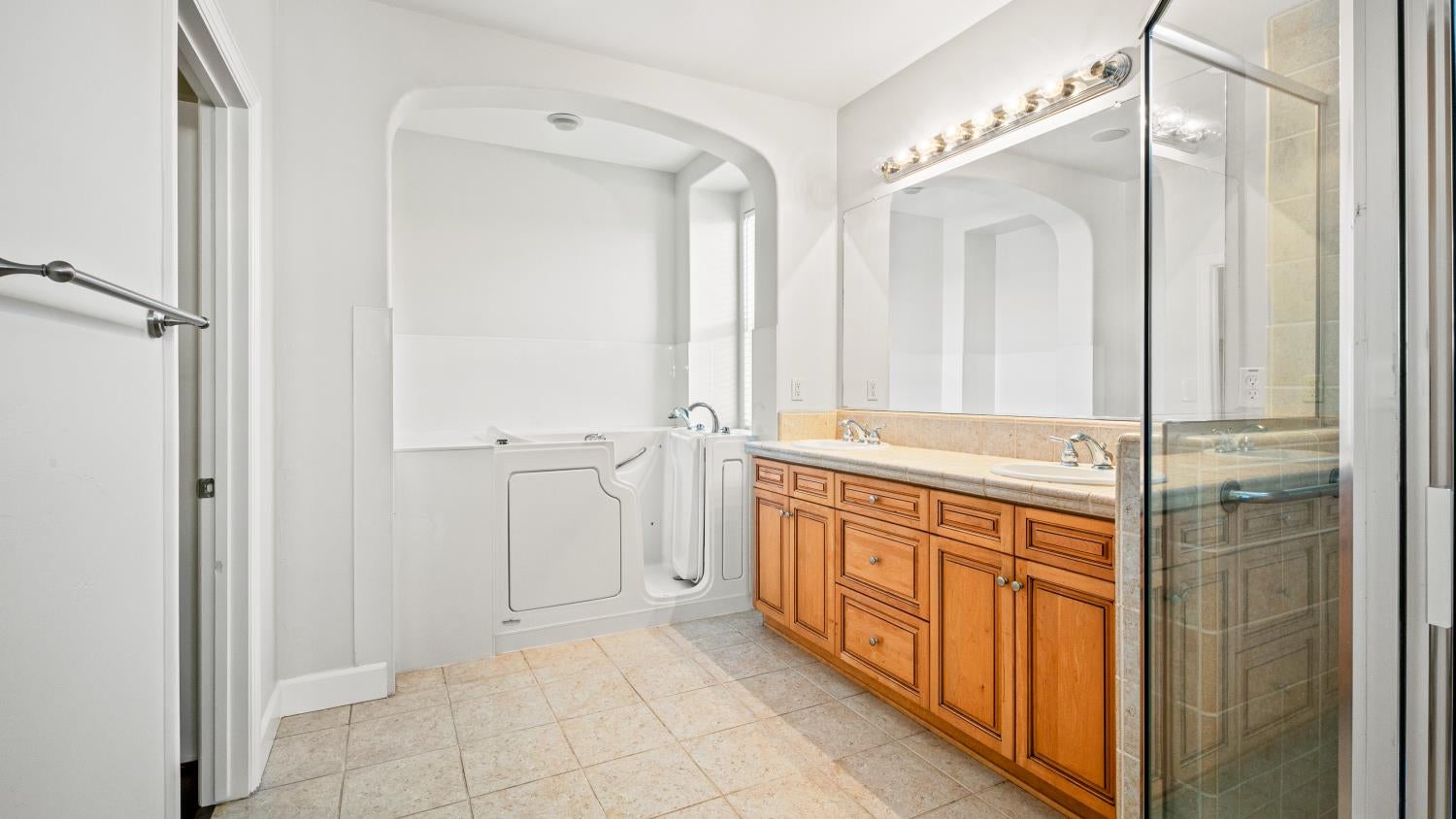 Sacramento, California, 95835, United States, 3 Bedrooms Bedrooms, ,3 BathroomsBathrooms,Residential,For Sale,1970680