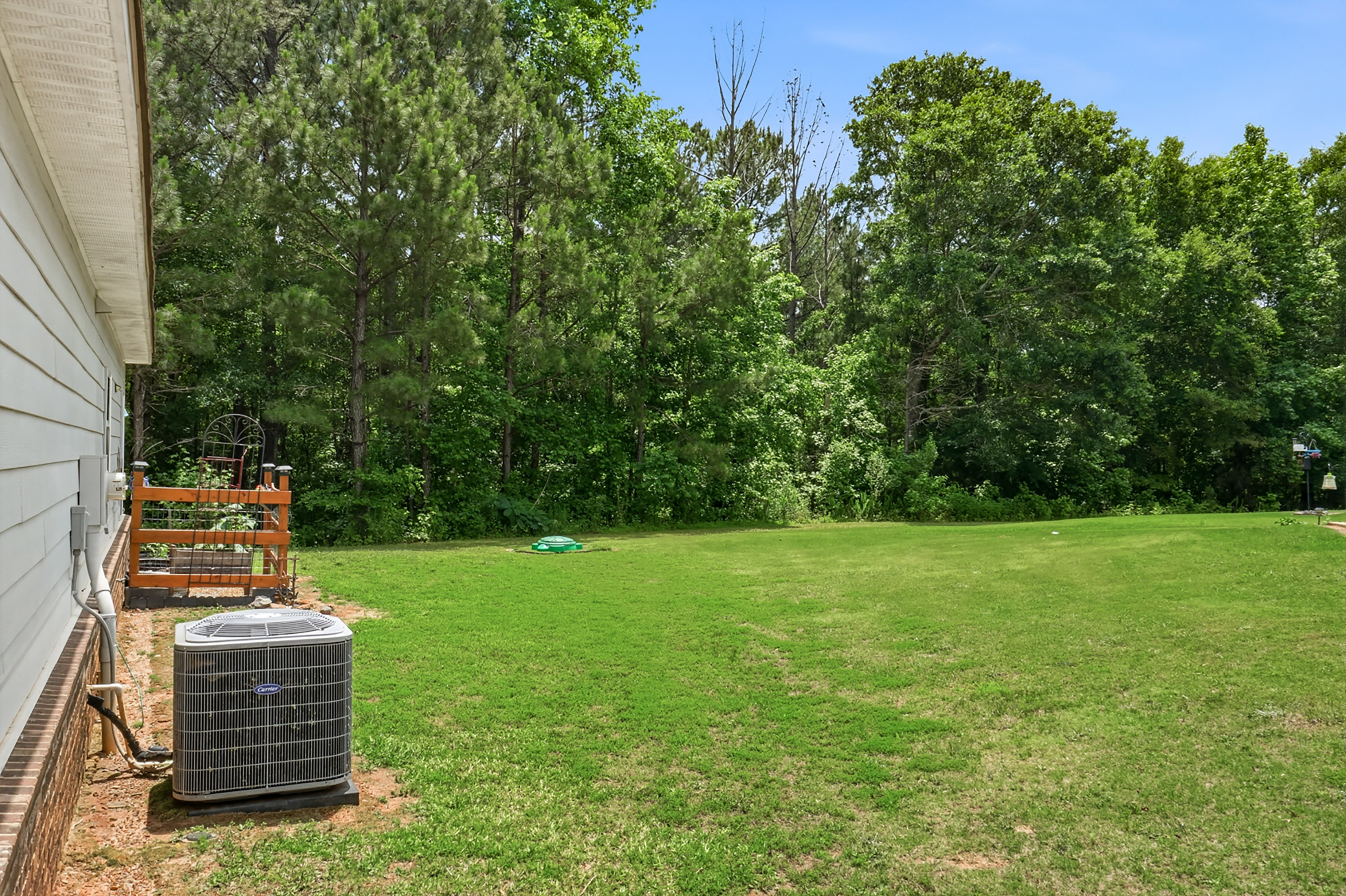 Beautifully Updated Ranch Home on Quiet Cul-De-Sac - 物件實景