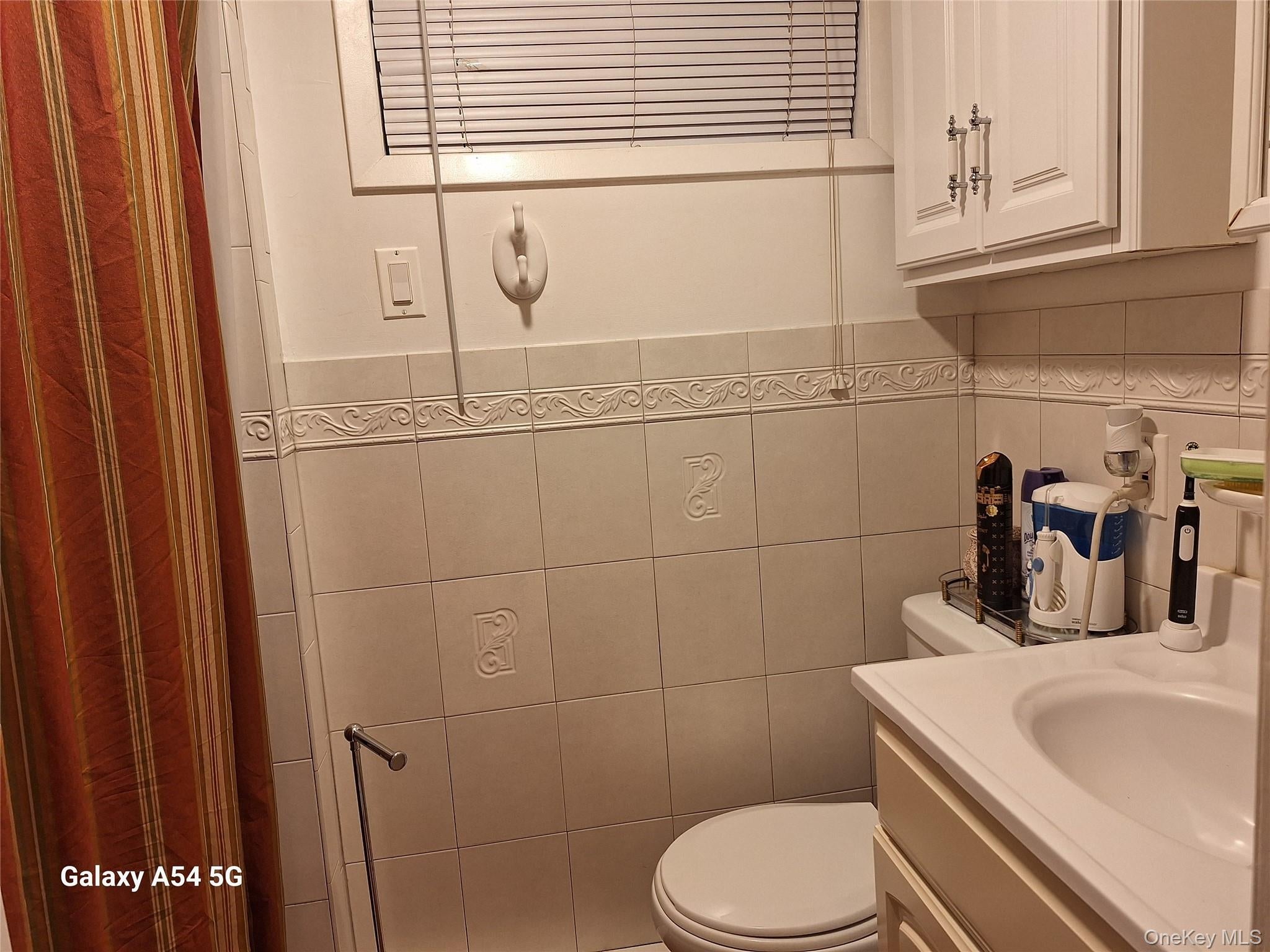 Woodhaven, New York, 11421, United States, 4 Bedrooms Bedrooms, ,2 BathroomsBathrooms,Residential,For Sale,2048228