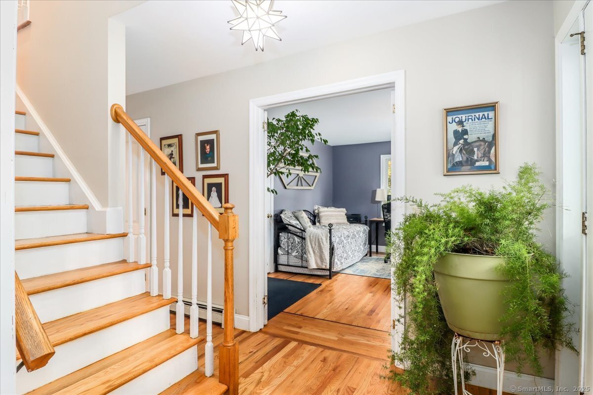 New Milford, Connecticut, 06776, United States, 3 Bedrooms Bedrooms, ,3 BathroomsBathrooms,Residential,For Sale,1971599