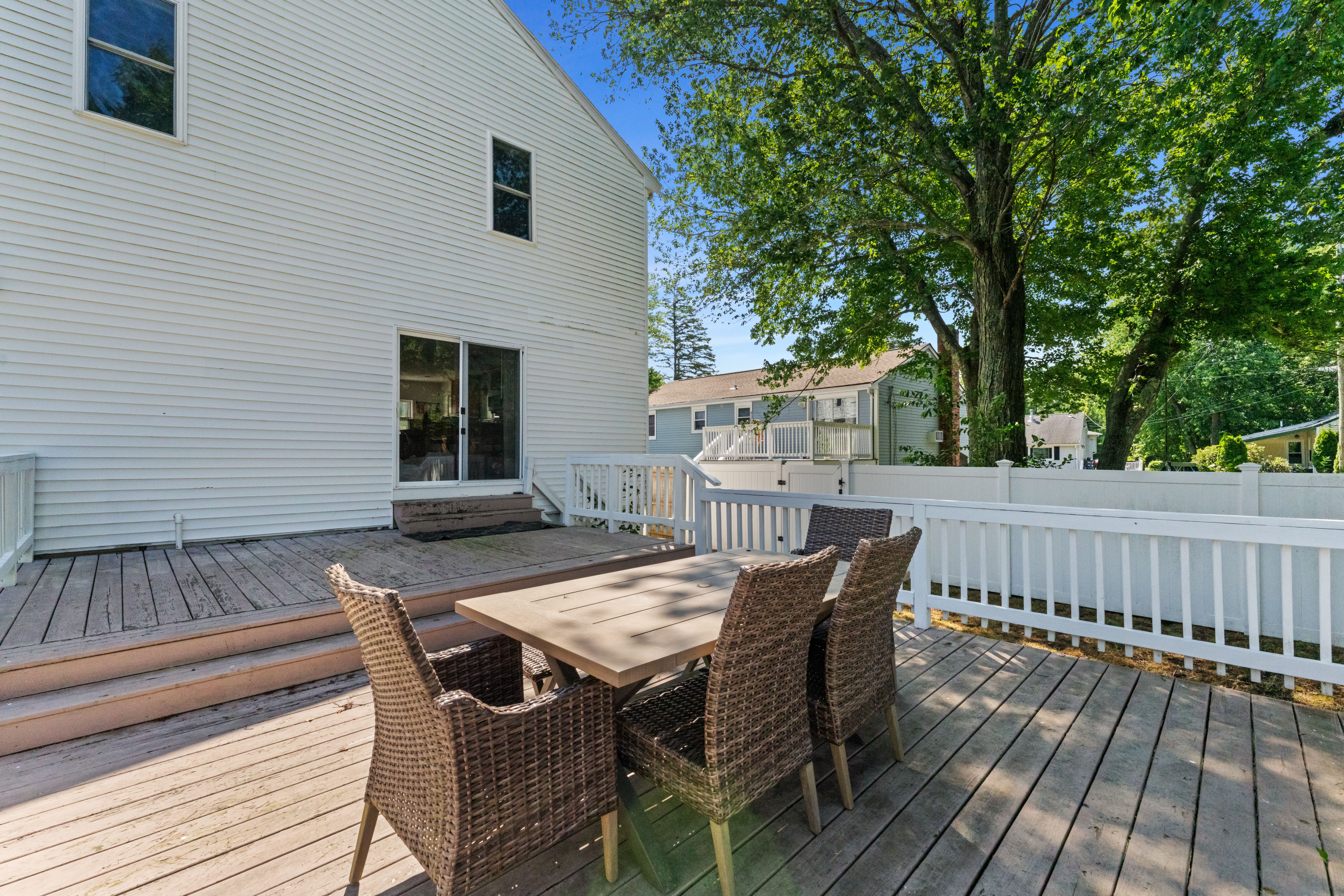 42 Dewey Avenue, Brockton, MA, 02301 - 物件實景