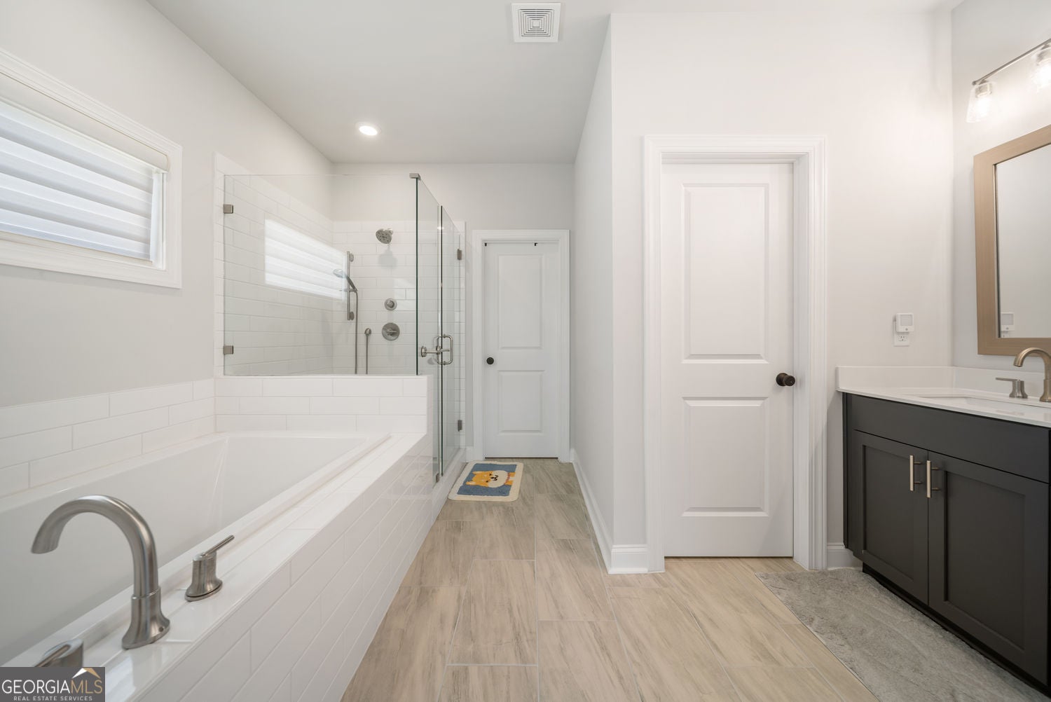 Buford, Georgia, 30518, United States, 5 Bedrooms Bedrooms, ,3 BathroomsBathrooms,Residential,For Sale,2006599