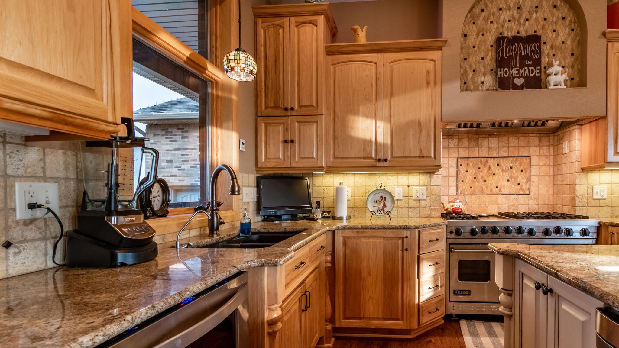 Beulah, North Dakota, 58523, United States, 4 Bedrooms Bedrooms, ,3 BathroomsBathrooms,Residential,For Sale,1780571
