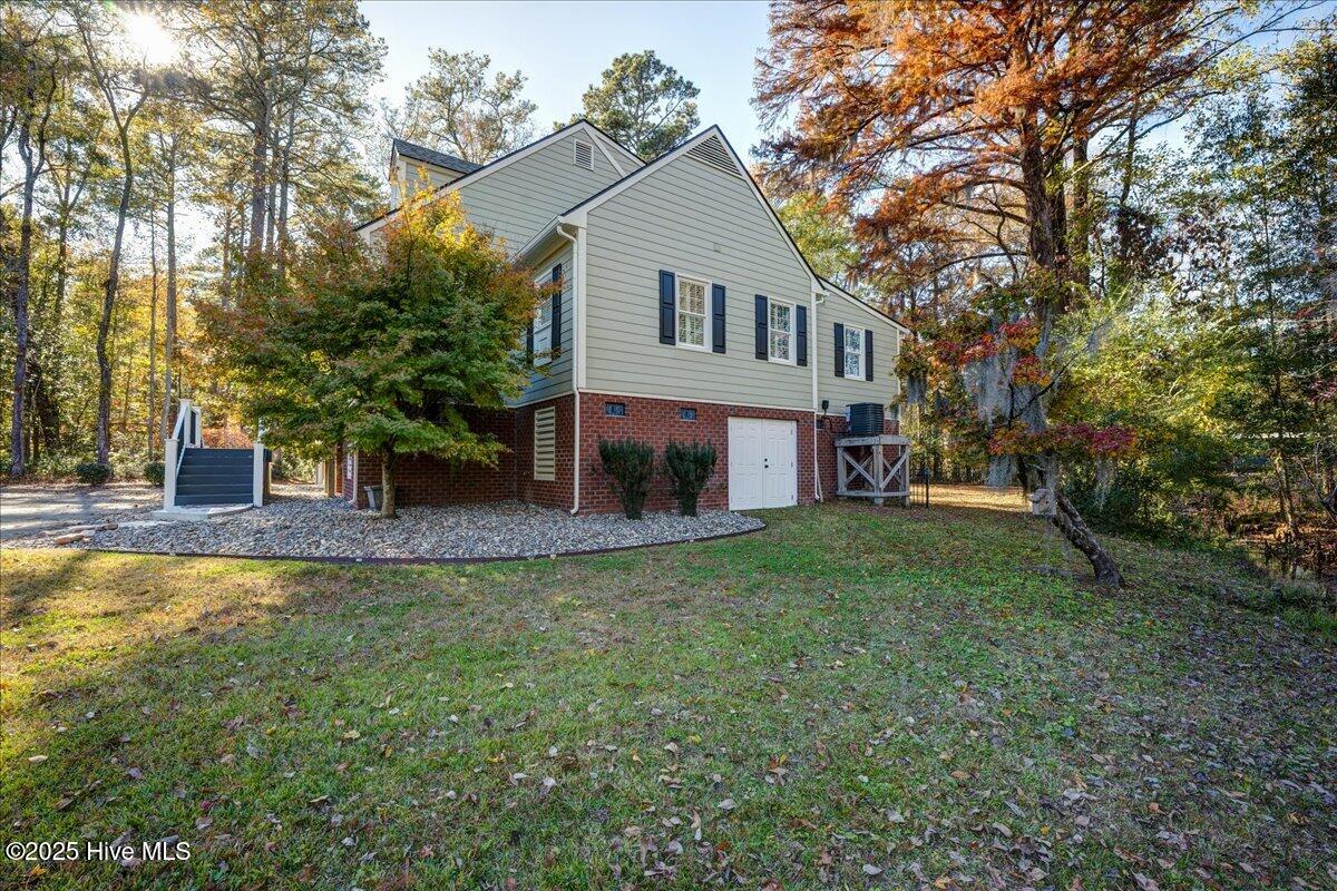 Trent Woods, North Carolina, 28562, United States, 4 Bedrooms Bedrooms, ,3 BathroomsBathrooms,Residential,For Sale,1997785