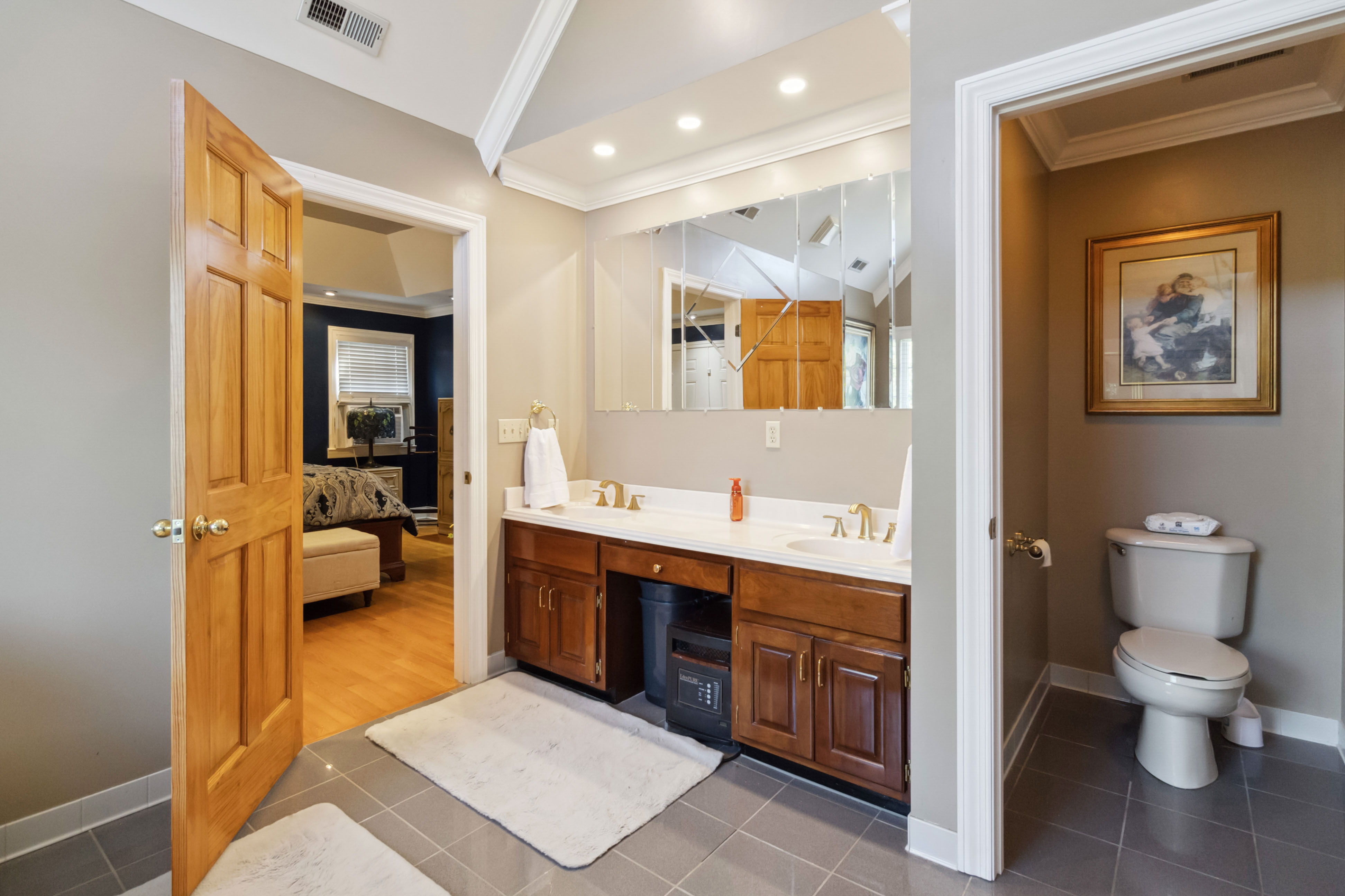 Corbin, Kentucky, 40701, United States, 10 Bedrooms Bedrooms, ,10 BathroomsBathrooms,Residential,For Sale,2045209