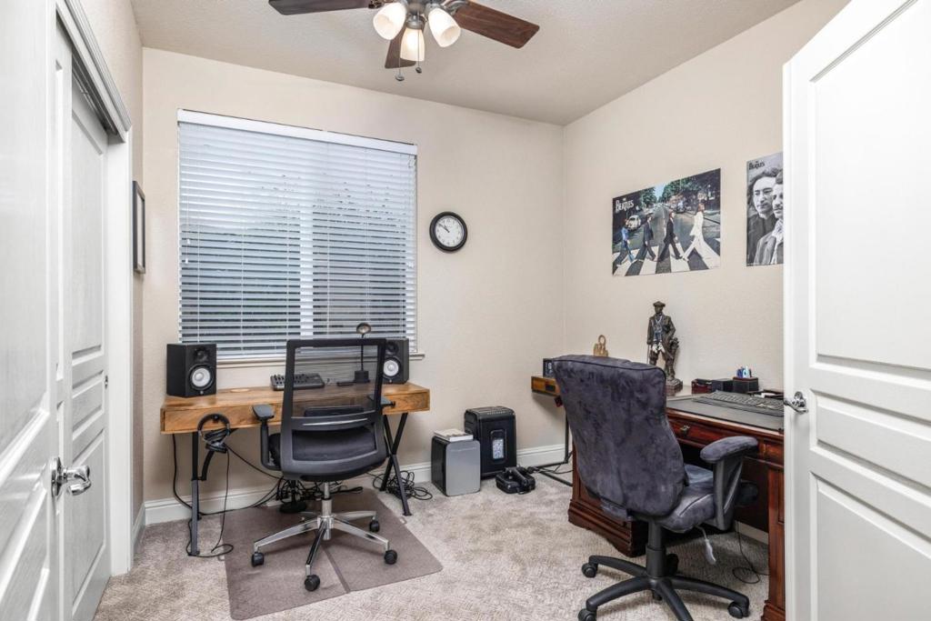 Oakdale, California, 95361, United States, 4 Bedrooms Bedrooms, ,2 BathroomsBathrooms,Residential,For Sale,1981612