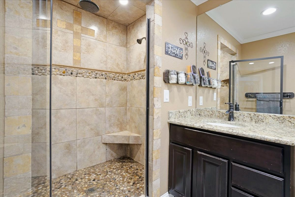 Savoy, Texas, 75479, United States, 3 Bedrooms Bedrooms, ,2 BathroomsBathrooms,Residential,For Sale,1979874