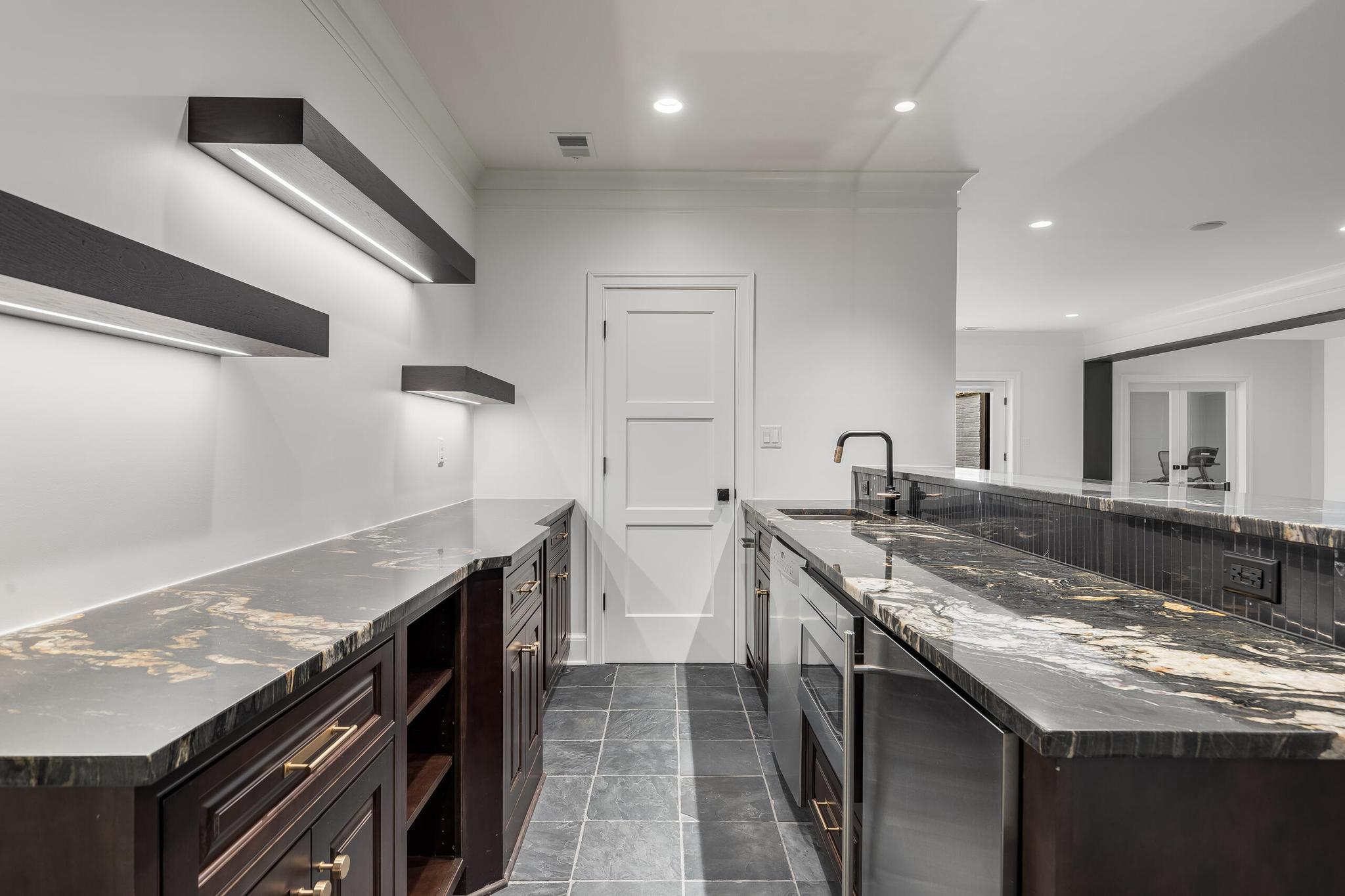  6704 Lupine Lane, Mclean, VA, 22101 - 物件實景