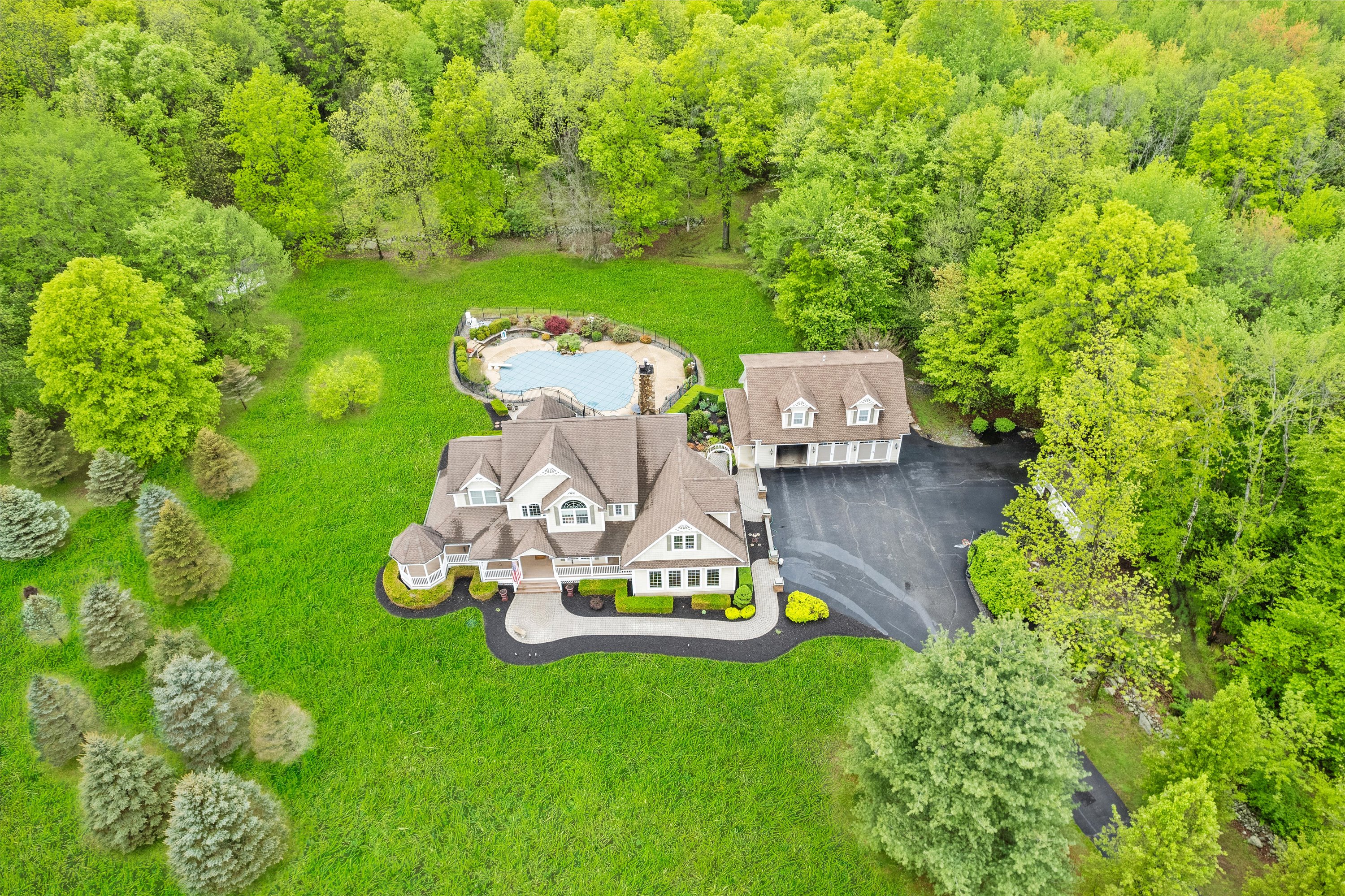 Montgomery, New York, 12549, United States, 4 Bedrooms Bedrooms, ,4 BathroomsBathrooms,Residential,For Sale,1806670