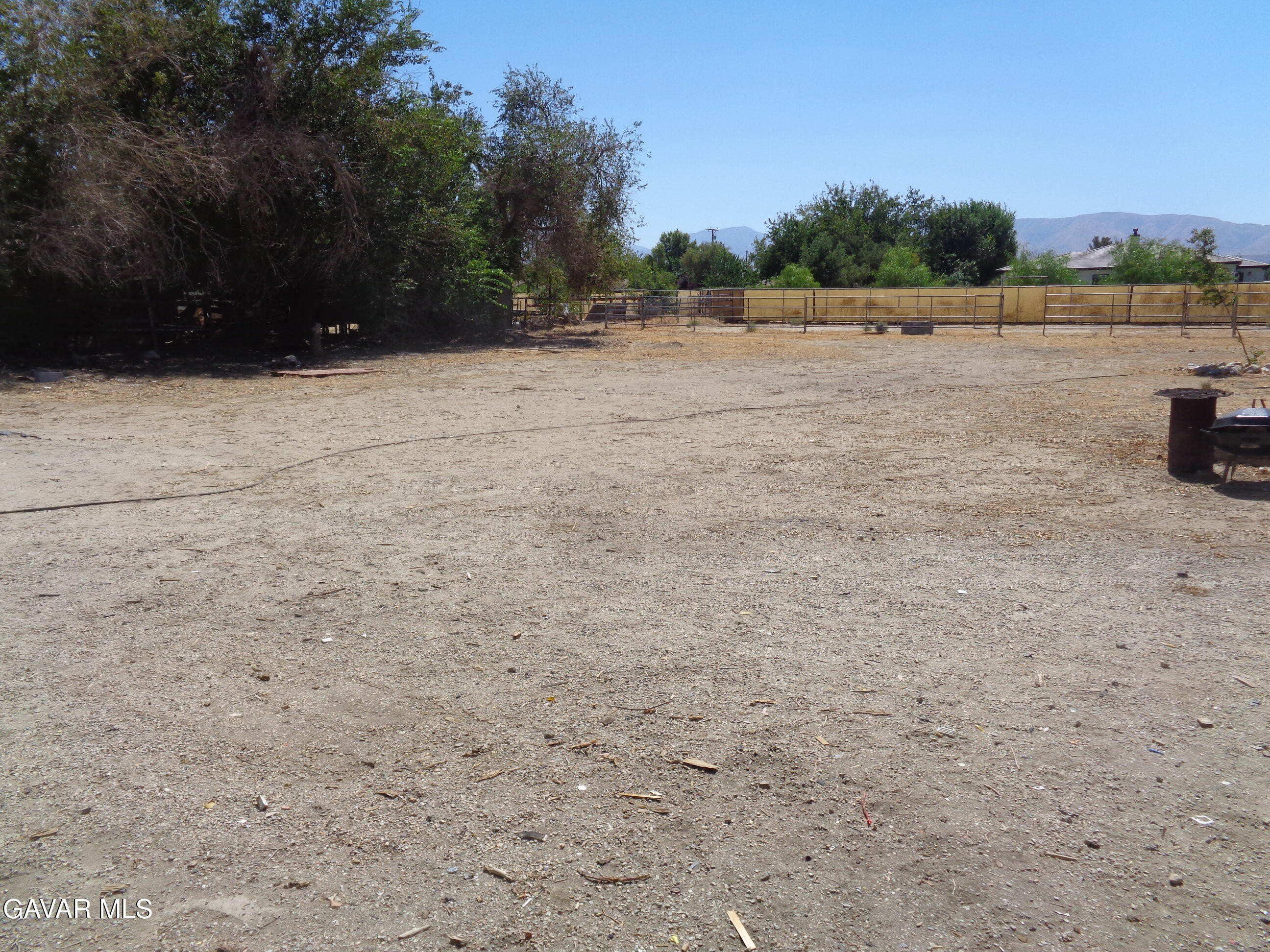 Littlerock, California, 93543, United States, 5 Bedrooms Bedrooms, ,1 BathroomBathrooms,Residential,For Sale,1975101