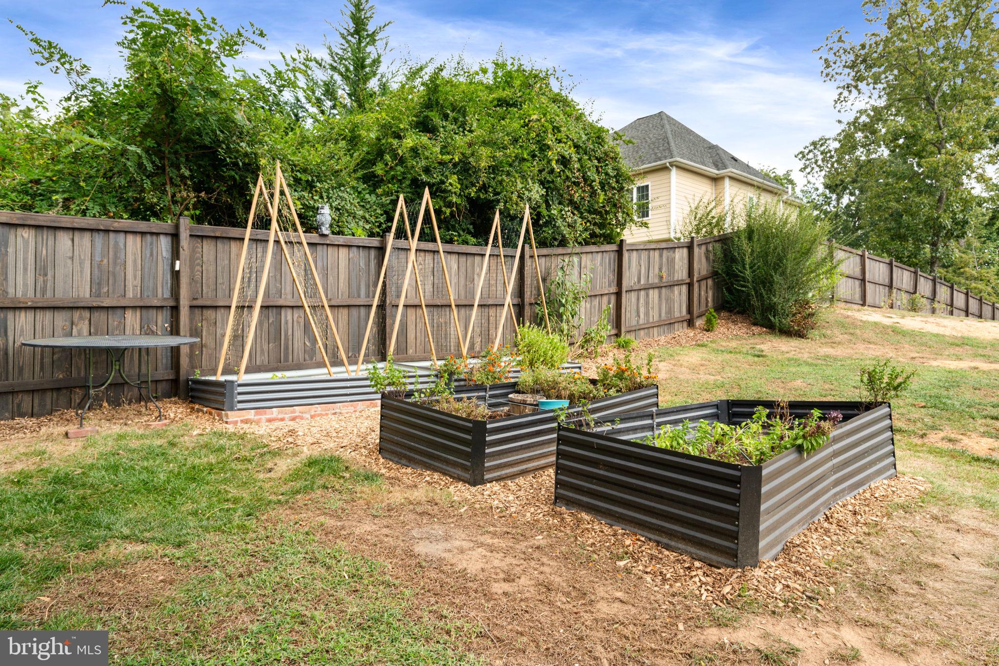 Lorton, Virginia, 22079, United States, 4 Bedrooms Bedrooms, ,3 BathroomsBathrooms,Residential,For Sale,1974671