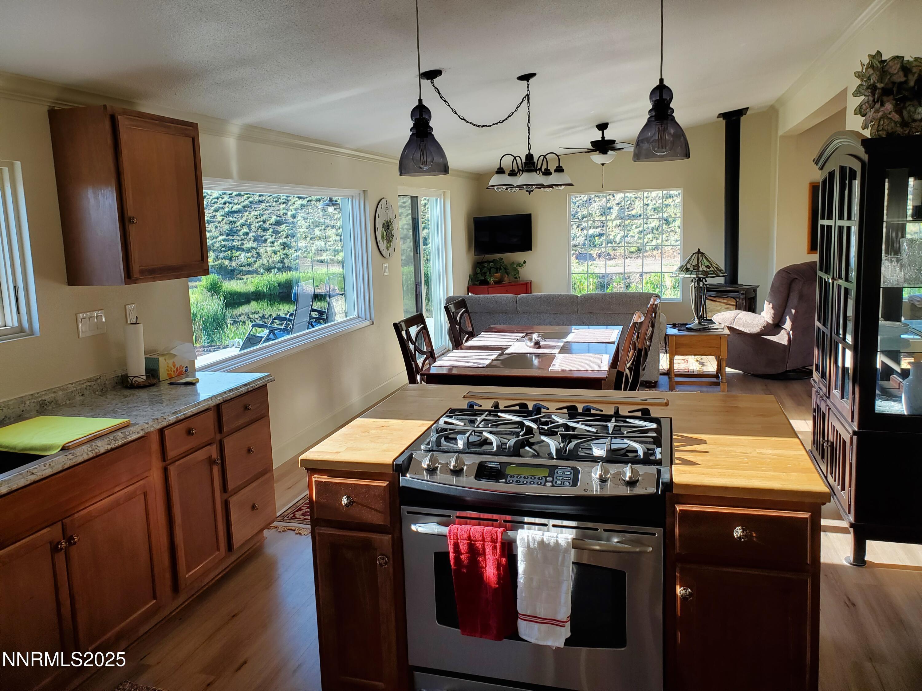 Gerlach, Nevada, 89412, United States, 2 Bedrooms Bedrooms, ,2 BathroomsBathrooms,Residential,For Sale,1903676