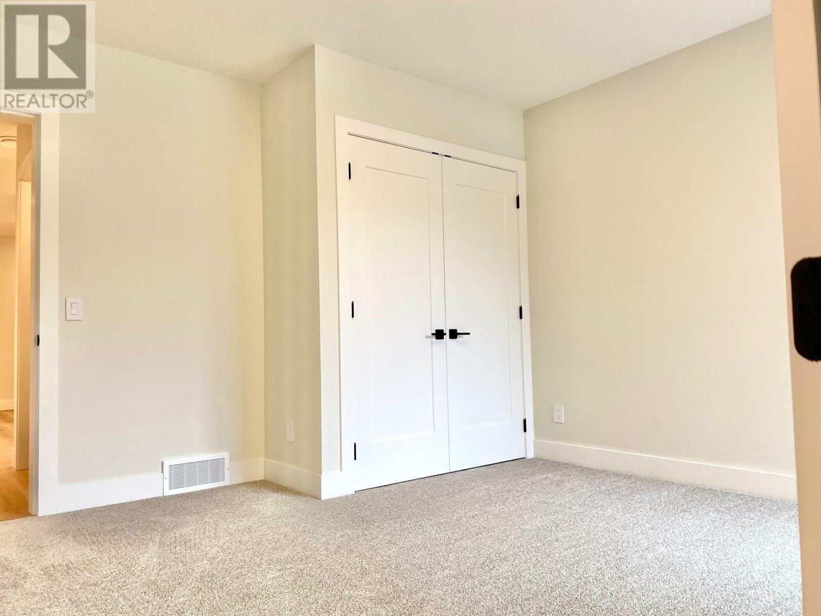 GRAND FORKS, British Columbia, V0H 1H0, CA, 4 Bedrooms Bedrooms, ,4 BathroomsBathrooms,Residential,For Sale,1837825