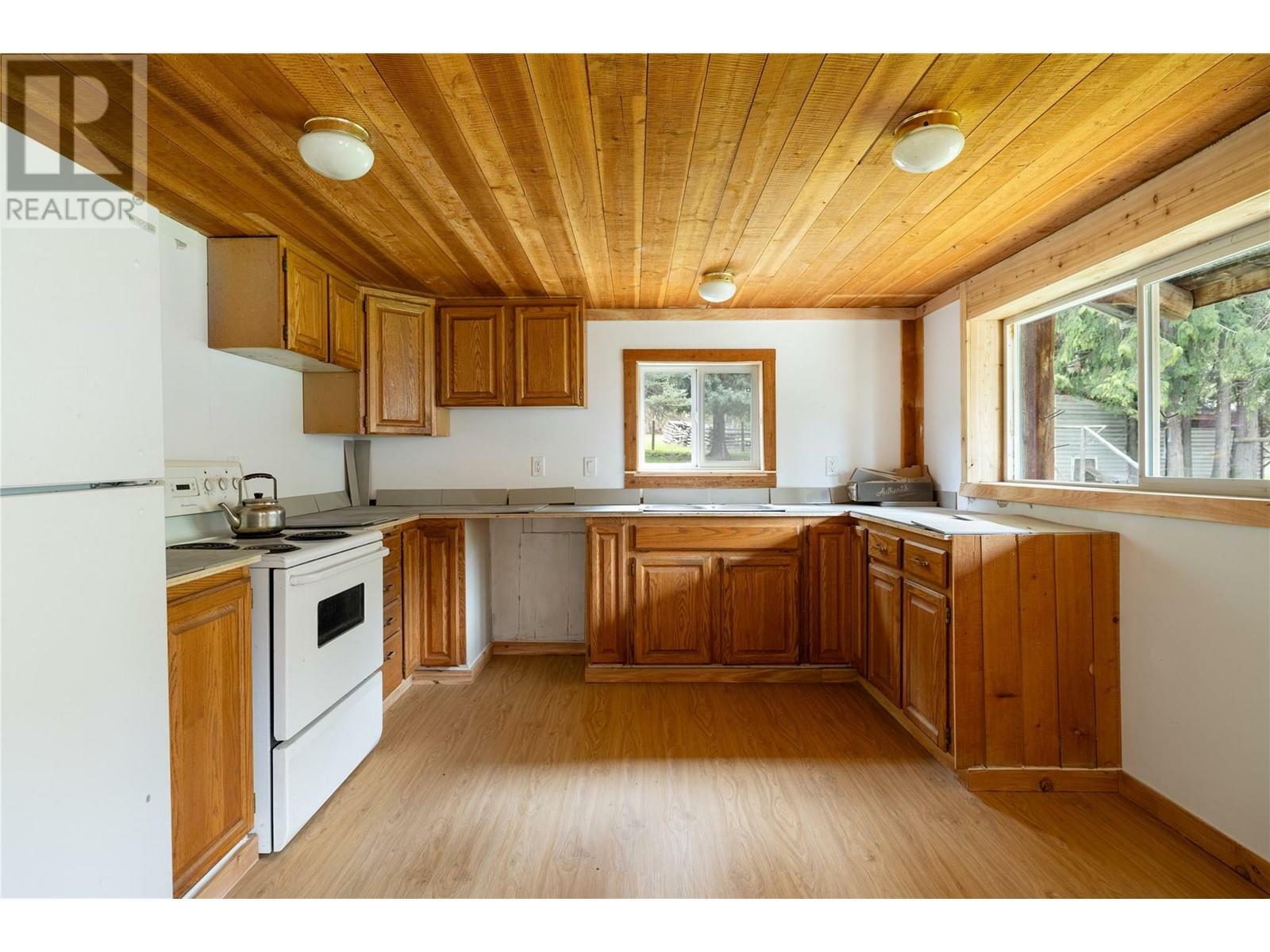 LUMBY, British Columbia, V0E 2G1, CA, 3 Bedrooms Bedrooms, ,2 BathroomsBathrooms,Residential,For Sale,1838285