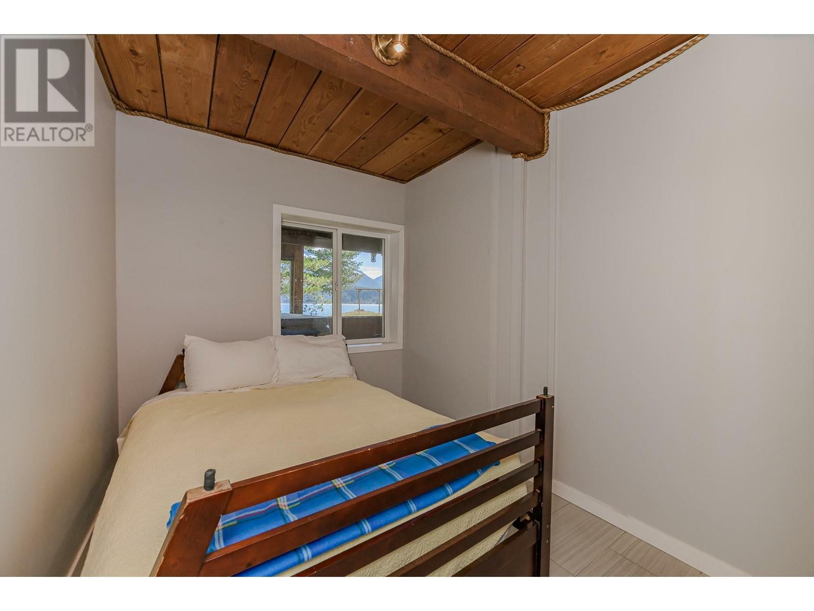 REVELSTOKE, British Columbia, V0E 2S0, CA, 4 Bedrooms Bedrooms, ,2 BathroomsBathrooms,Residential,For Sale,1838033