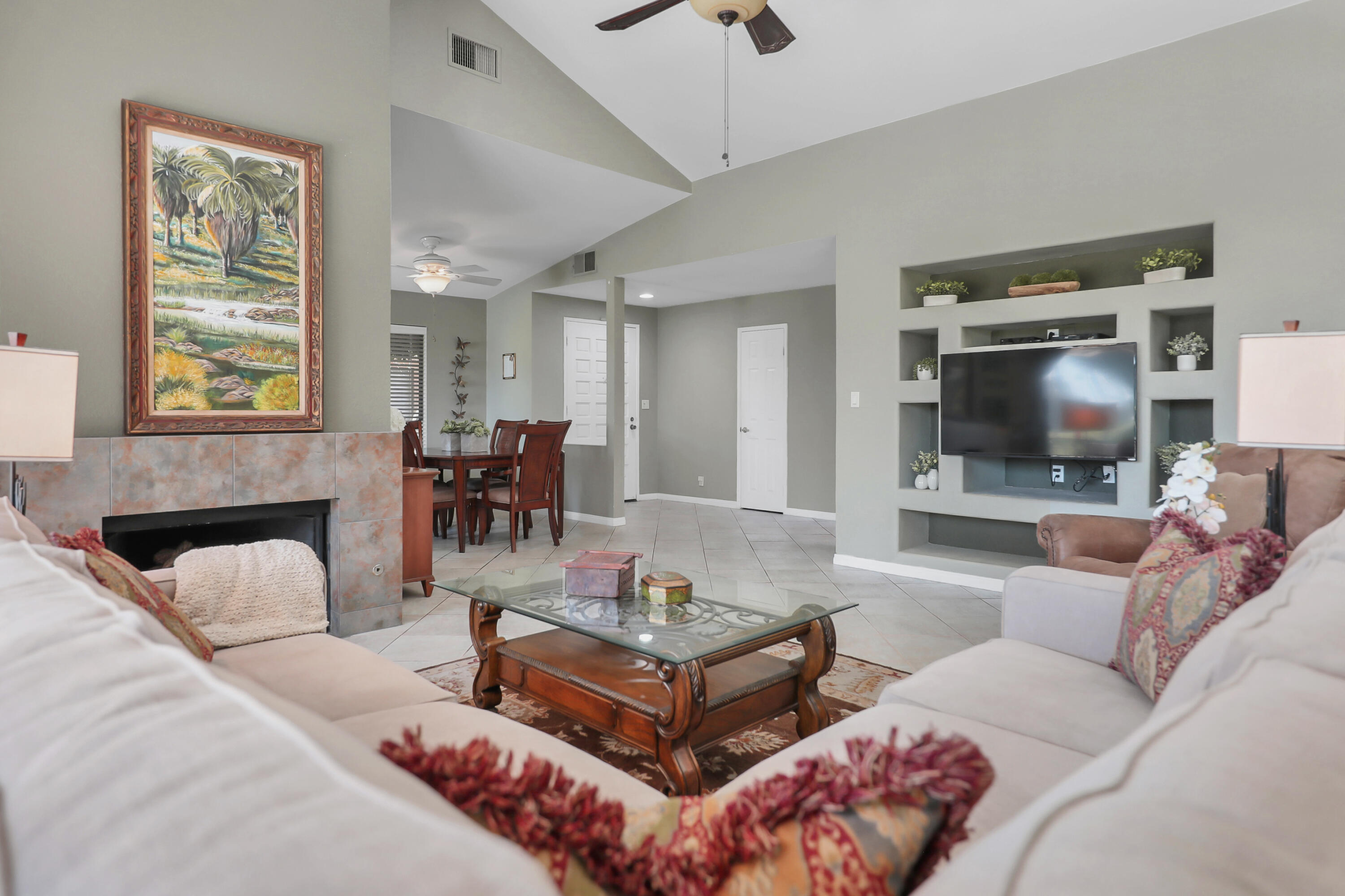 Palm Desert, California, 92260, United States, 2 Bedrooms Bedrooms, ,2 BathroomsBathrooms,Residential,For Sale,1865195