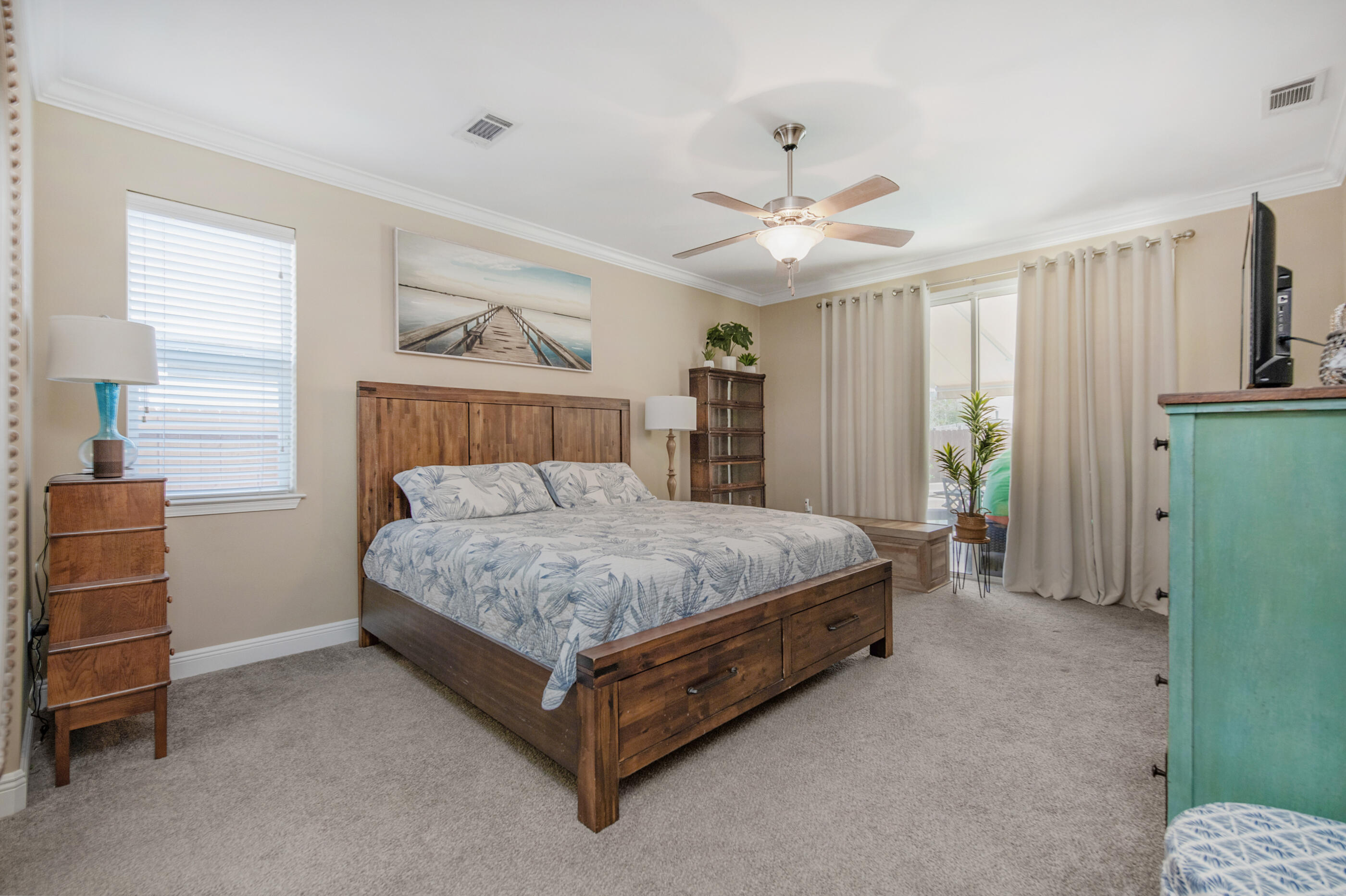 Mary Esther, Florida, 32569, United States, 5 Bedrooms Bedrooms, ,3 BathroomsBathrooms,Residential,For Sale,1940408