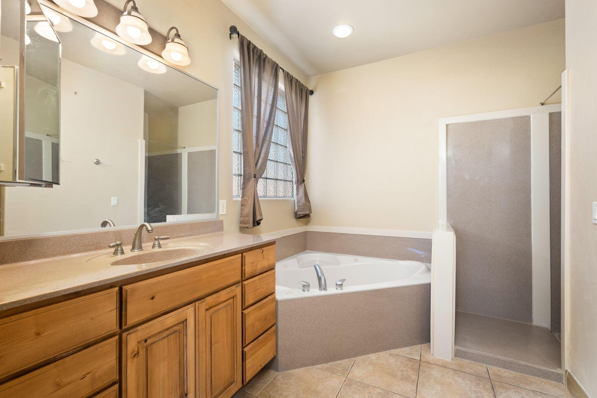 St George, Utah, 84790, United States, 3 Bedrooms Bedrooms, ,2 BathroomsBathrooms,Residential,For Sale,1878970
