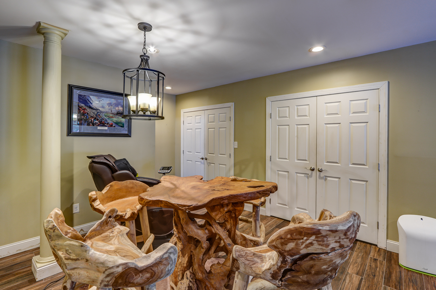 Appomattox, Virginia, 24522, United States, 4 Bedrooms Bedrooms, ,Residential,For Sale,1905819