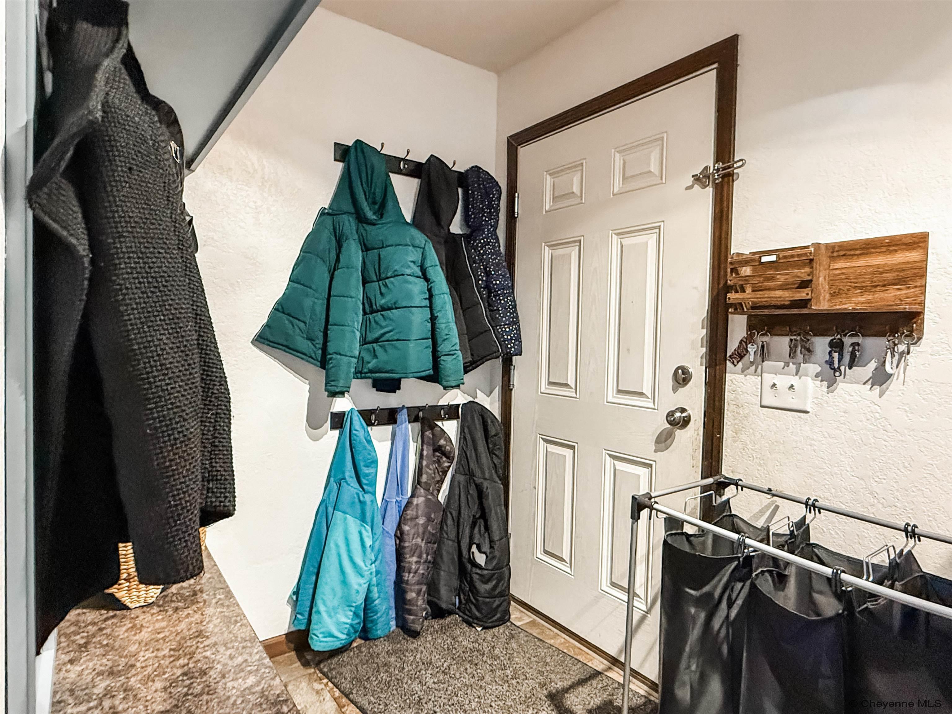 Cheyenne, Wyoming, 82009, United States, 3 Bedrooms Bedrooms, ,2 BathroomsBathrooms,Residential,For Sale,1940836