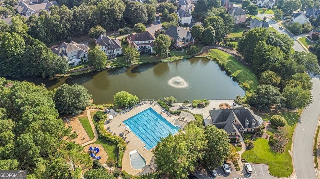 Roswell, Georgia, 30075, United States, 5 Bedrooms Bedrooms, ,4 BathroomsBathrooms,Residential,For Sale,2044480