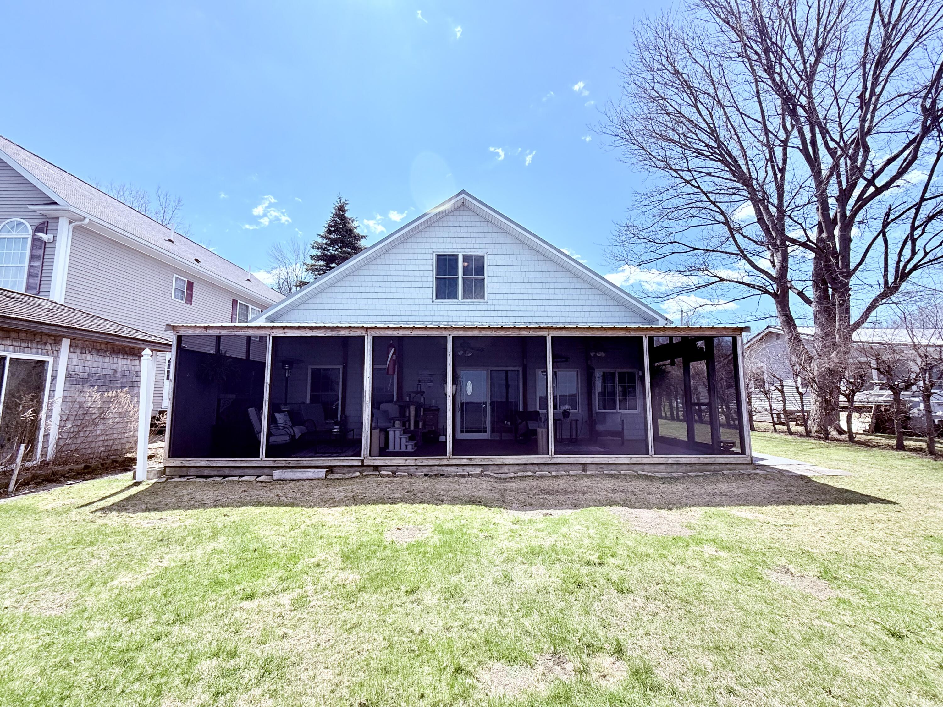 Plattsburgh, New York, 12901, United States, 3 Bedrooms Bedrooms, ,2 BathroomsBathrooms,Residential,For Sale,2048096