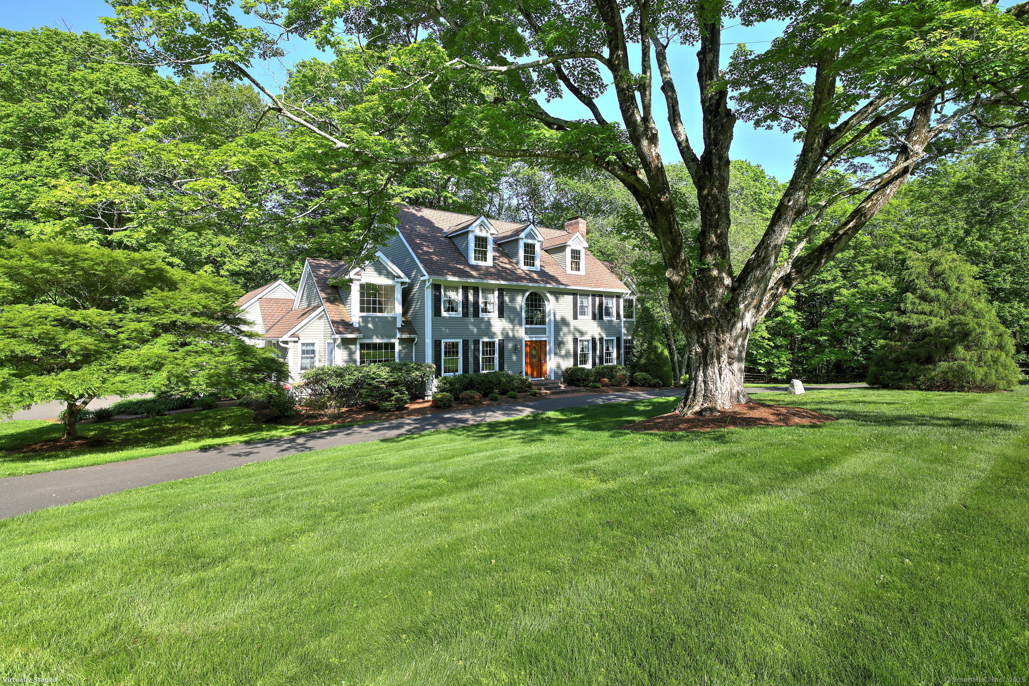 Redding, Connecticut, 06896, United States, 4 Bedrooms Bedrooms, ,5 BathroomsBathrooms,Residential,For Sale,1827564