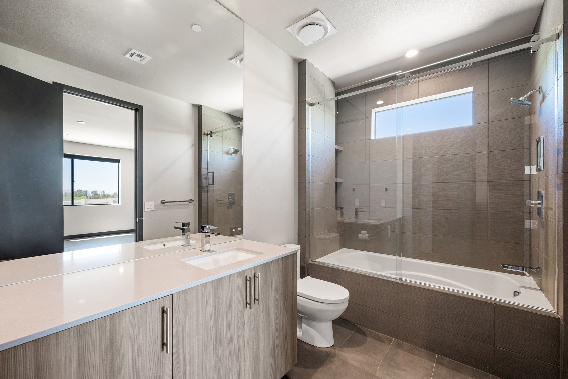  Private Contemporary Masterpiece in Las Vegas