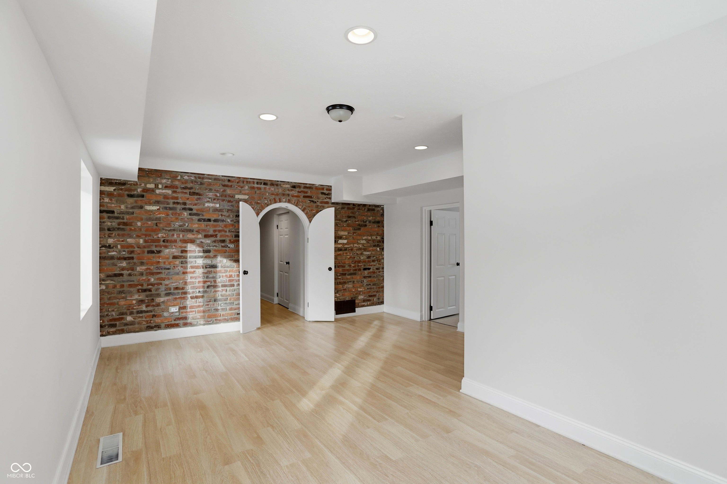 Indianapolis, Indiana, 46256, United States, 6 Bedrooms Bedrooms, ,10 BathroomsBathrooms,Residential,For Sale,2016946