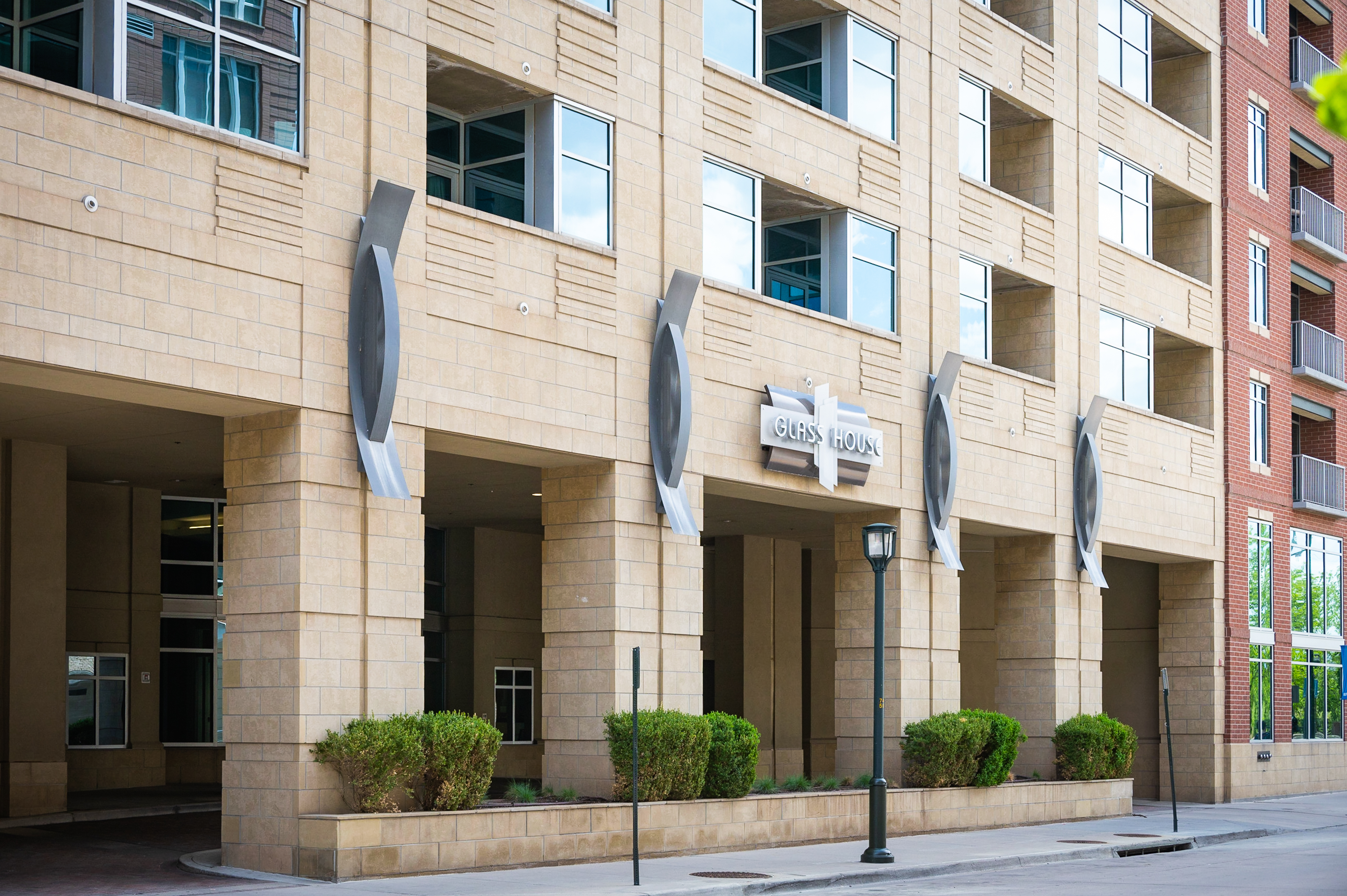  Positioned within the Glass House in Riverfront Park - 物件實景