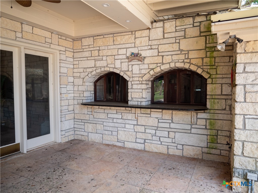 Edna, Texas, 77957, United States, 5 Bedrooms Bedrooms, ,5 BathroomsBathrooms,Residential,For Sale,1770365