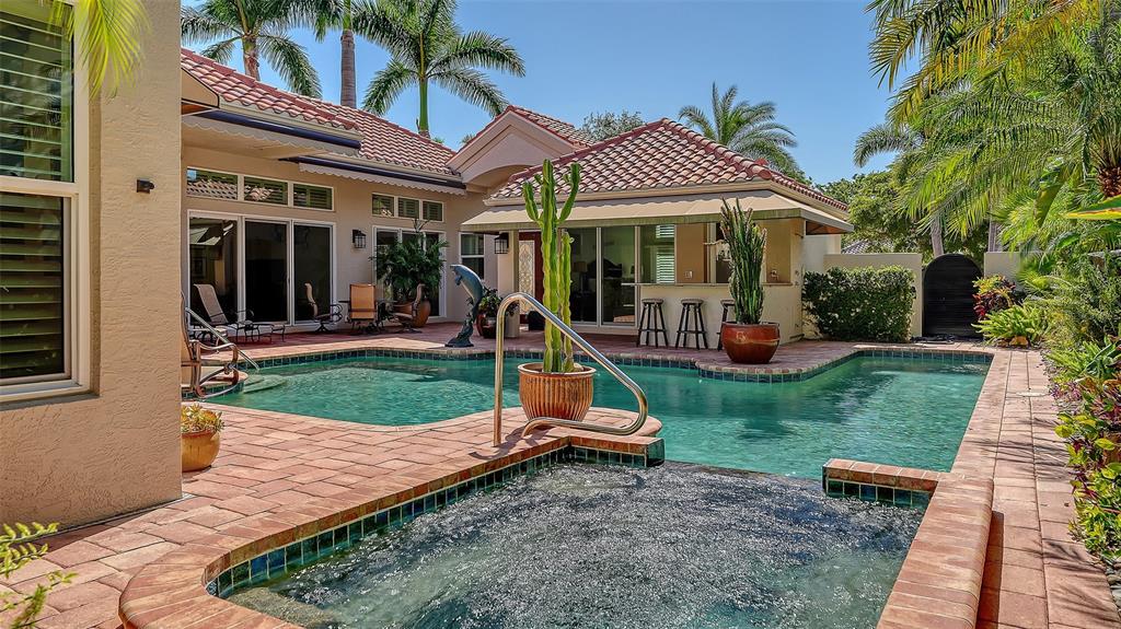 Longboat Key, Florida, 34228, United States, 3 Bedrooms Bedrooms, ,4 BathroomsBathrooms,Residential,For Sale,1986320