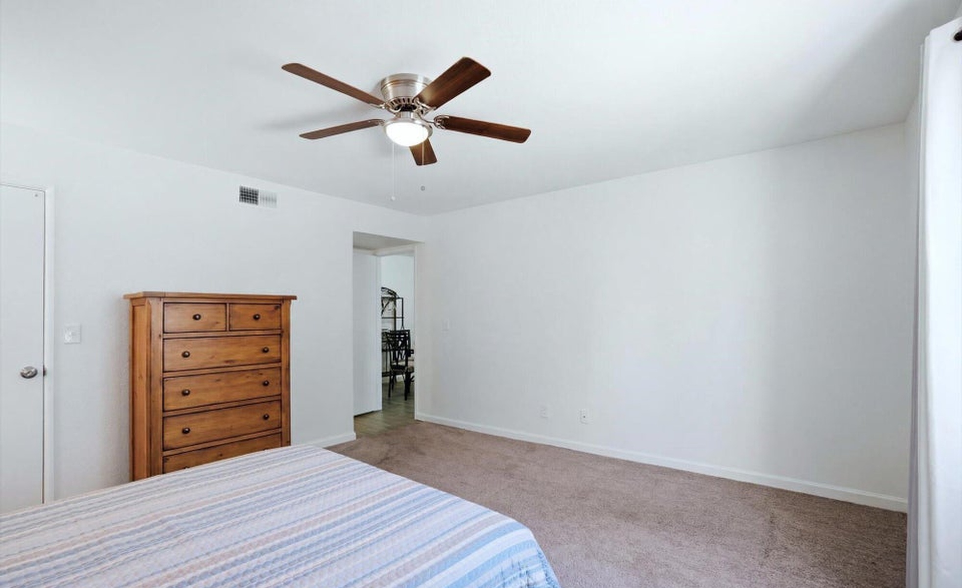  16635 North Cave Creek Road  Phoenix, AZ - 物件實景