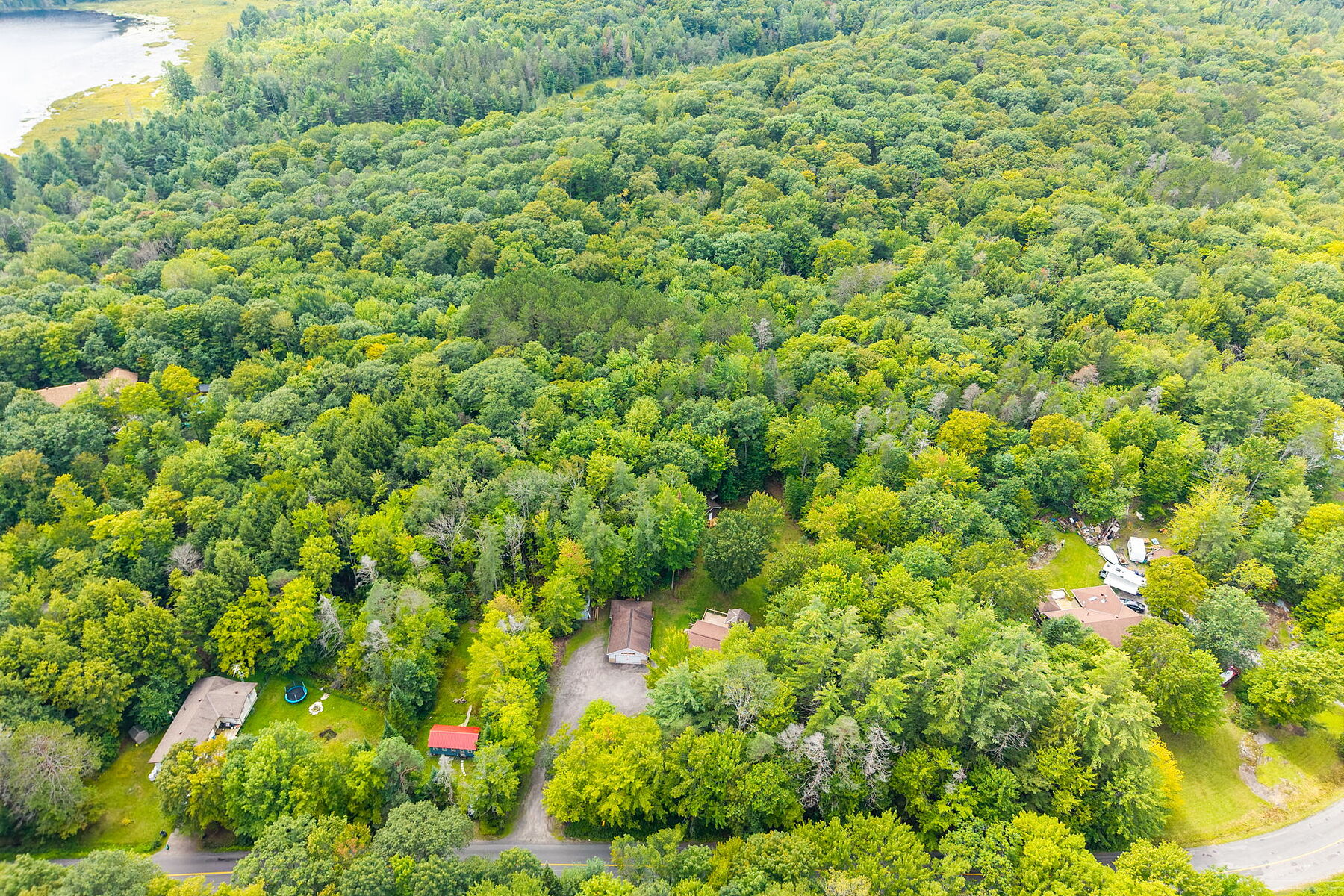  Well Maintained Country Home - 物件實景