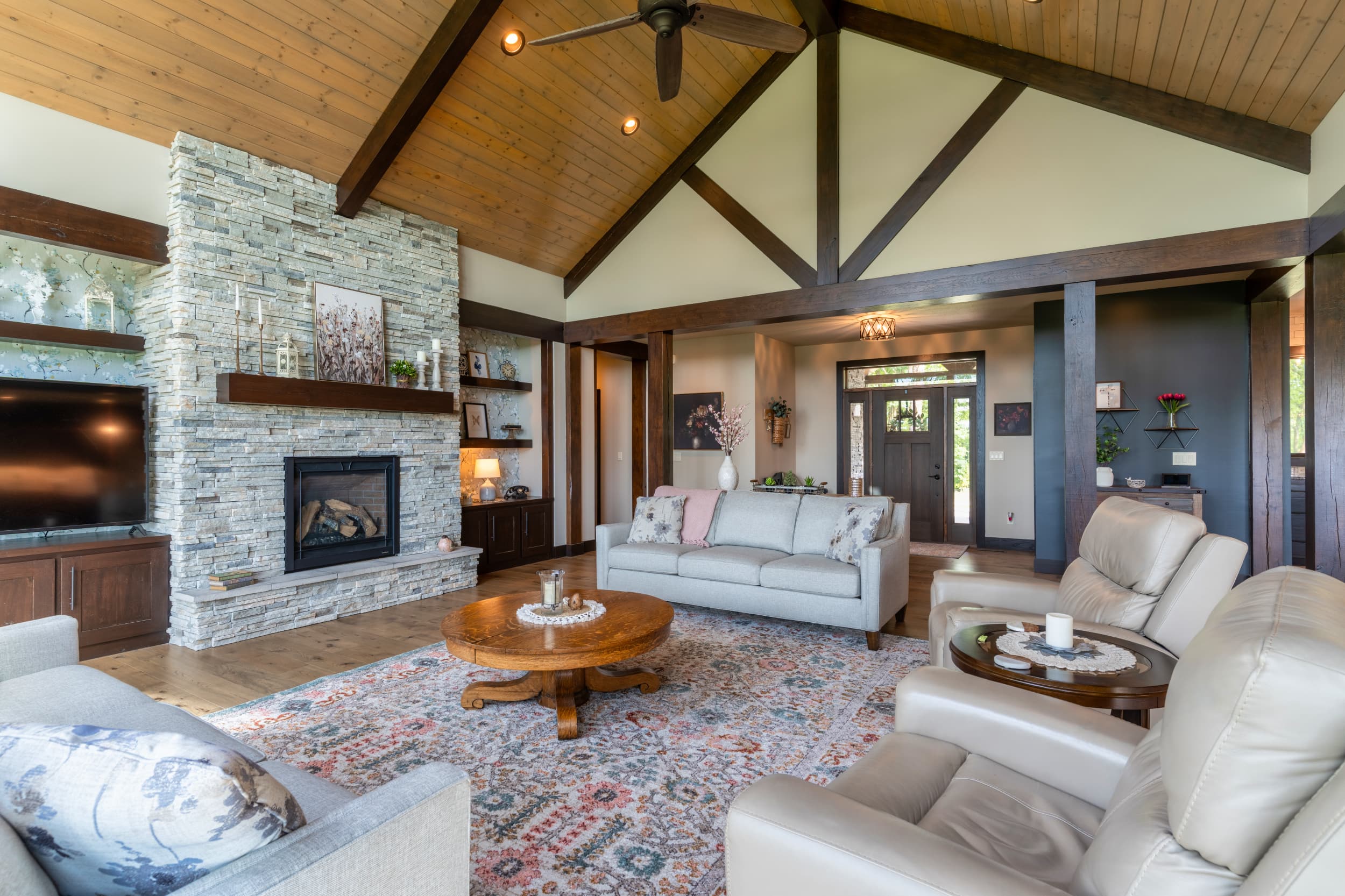 Clearbrook, Minnesota, 56634, United States, 4 Bedrooms Bedrooms, ,3 BathroomsBathrooms,Residential,For Sale,1921675
