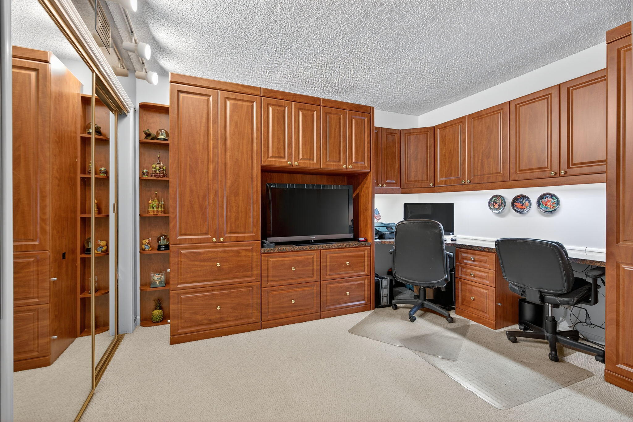 North Palm Beach, Florida, 33408, United States, 2 Bedrooms Bedrooms, ,2 BathroomsBathrooms,Residential,For Sale,1940741