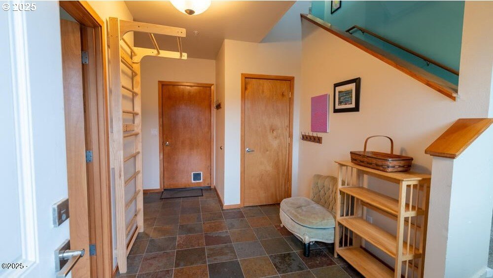 Depoe Bay, Oregon, 97341, United States, 3 Bedrooms Bedrooms, ,4 BathroomsBathrooms,Residential,For Sale,1939228