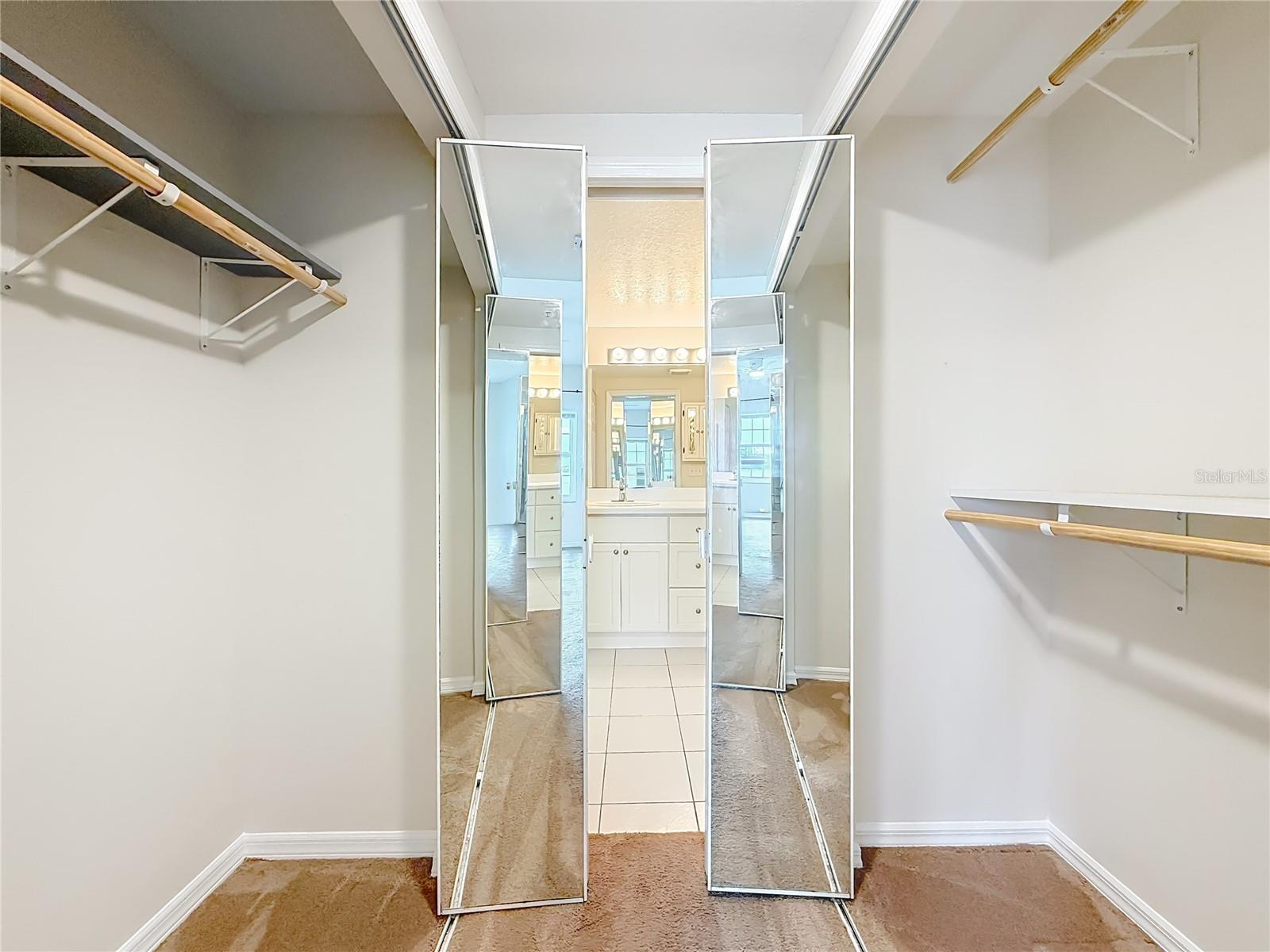 Madeira Beach, Florida, 33708, United States, 2 Bedrooms Bedrooms, ,2 BathroomsBathrooms,Residential,For Sale,1985682