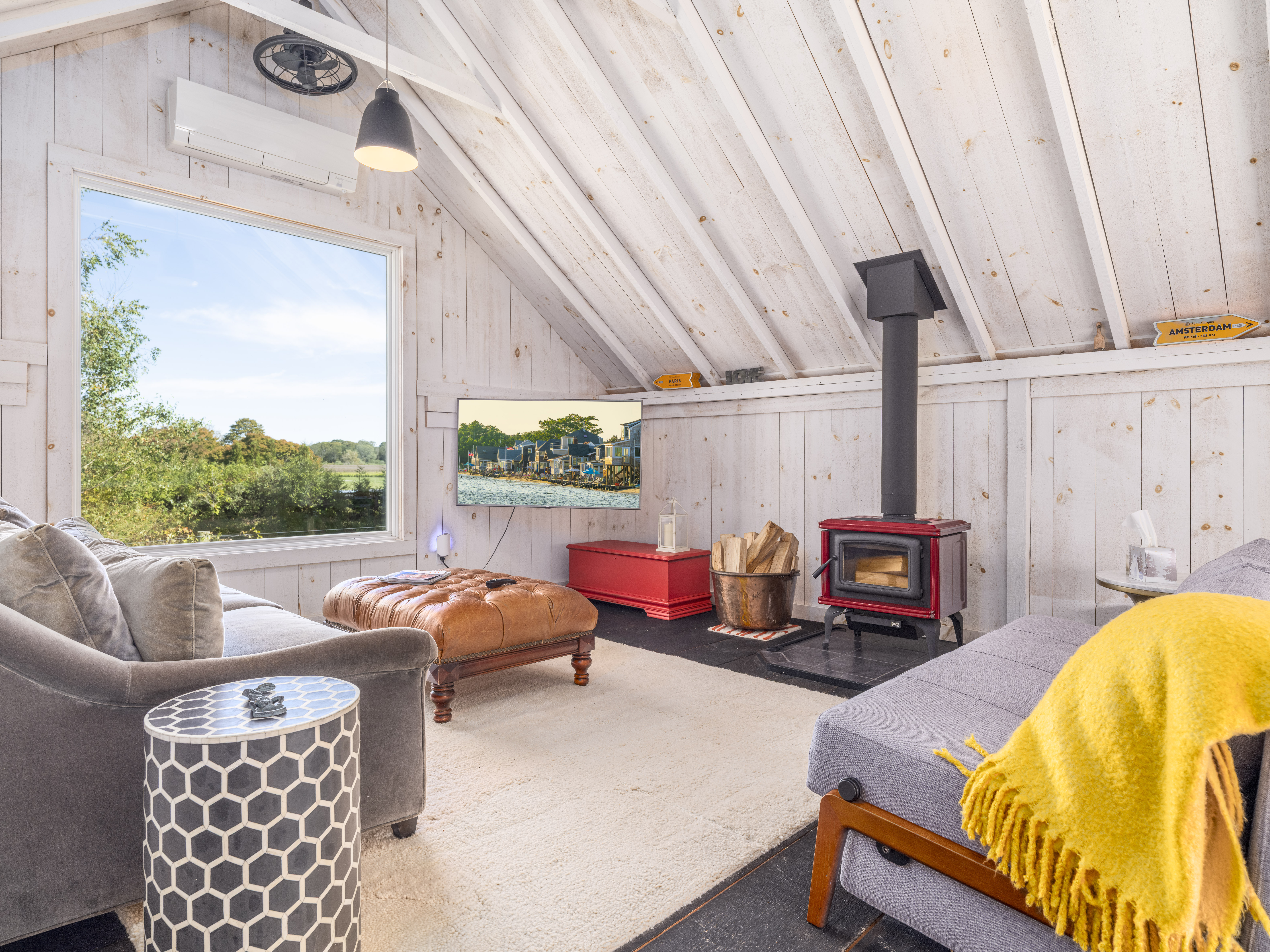 Cutchogue, New York, 11935, United States, 4 Bedrooms Bedrooms, ,2 BathroomsBathrooms,Residential,For Sale,1987431