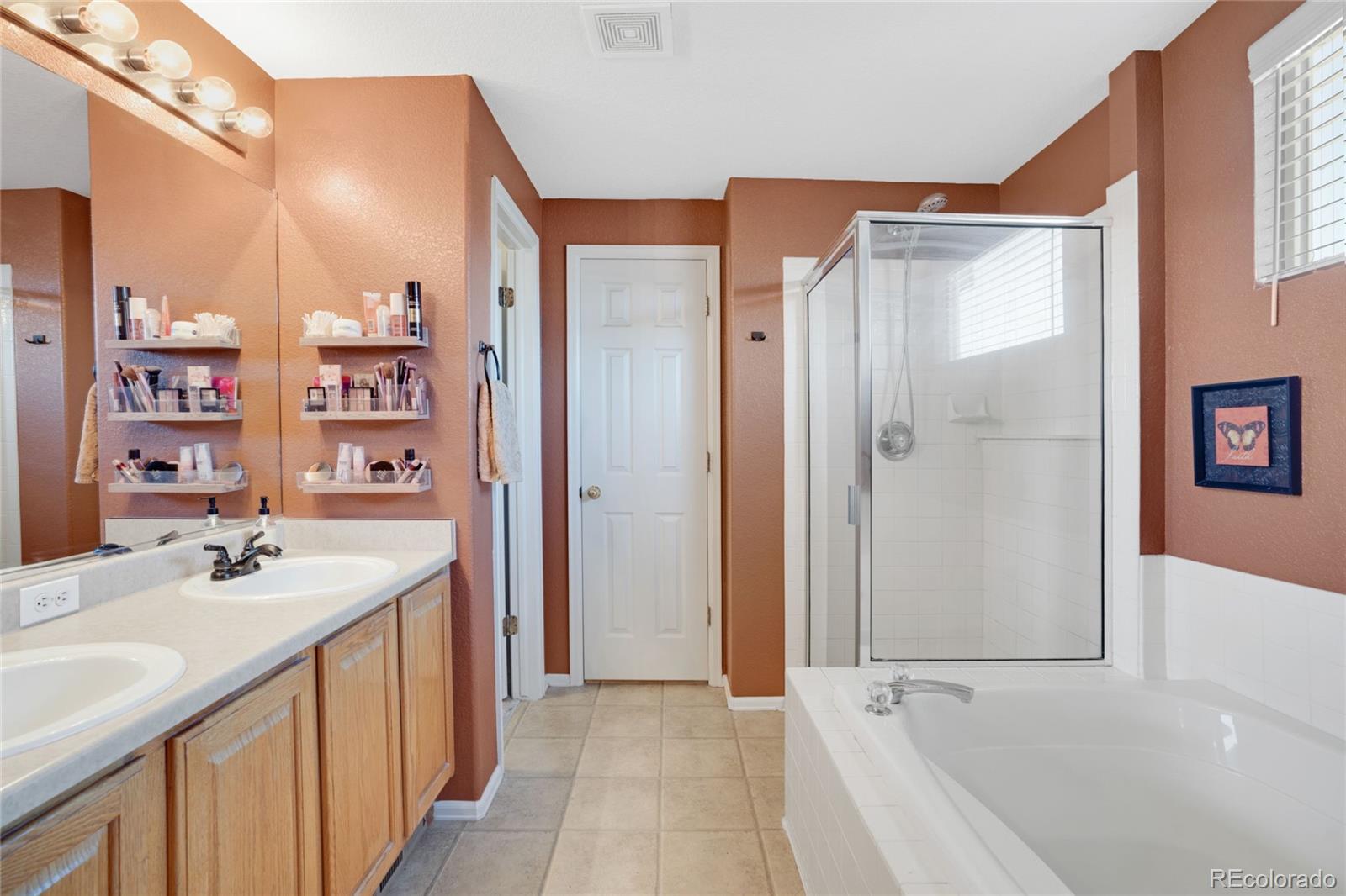 Thornton, Colorado, 80602, United States, 4 Bedrooms Bedrooms, ,3 BathroomsBathrooms,Residential,For Sale,1972750