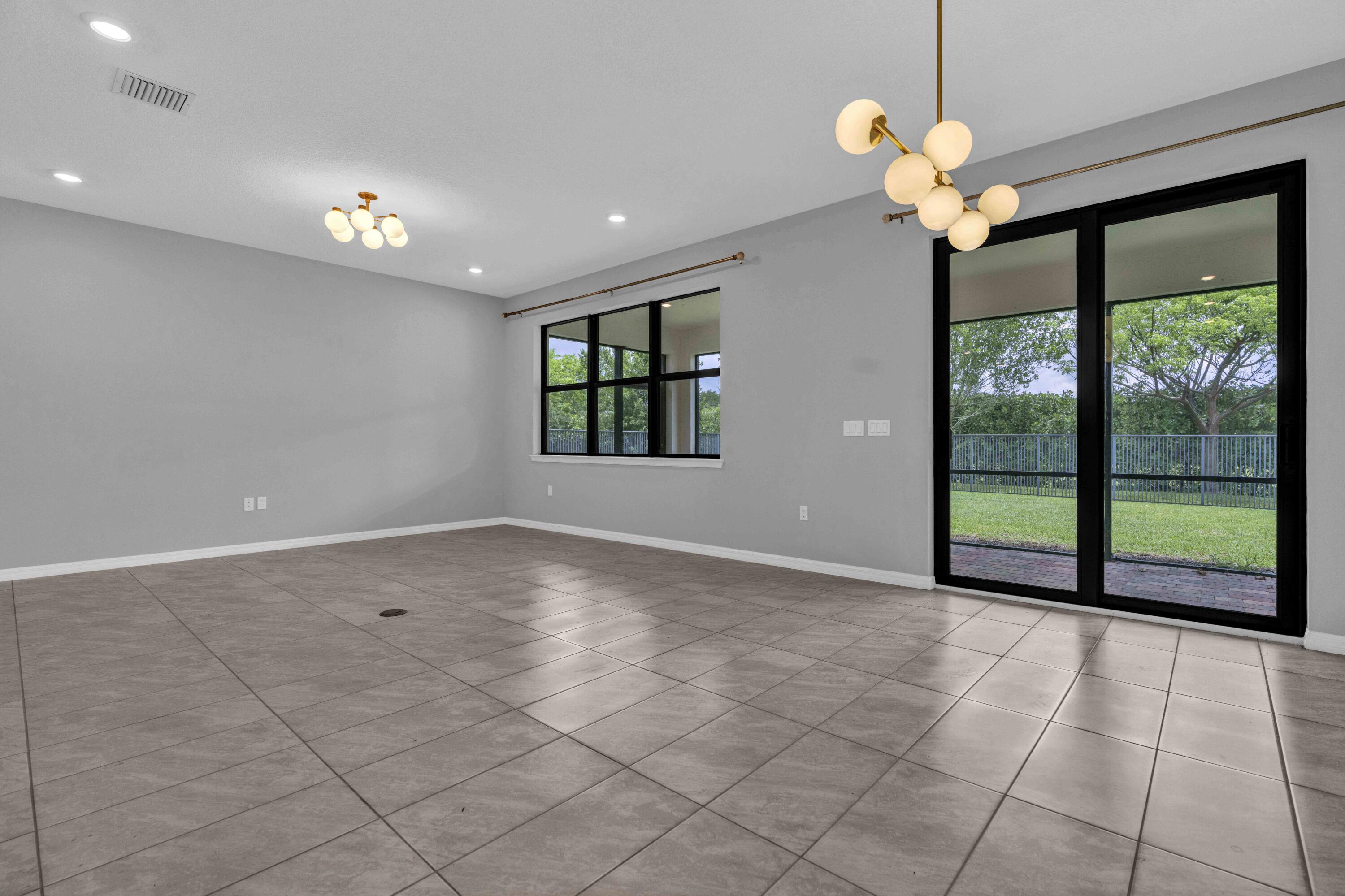 Lake Worth, Florida, 33467, United States, 5 Bedrooms Bedrooms, ,3 BathroomsBathrooms,Residential,For Sale,2048468