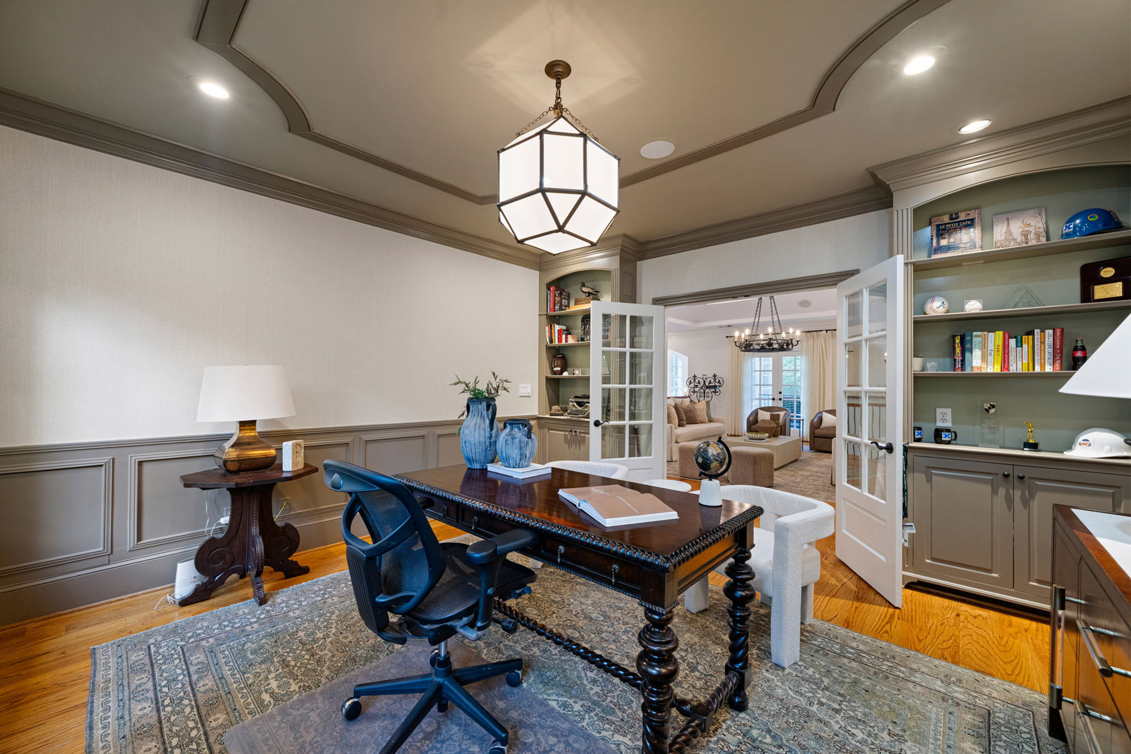  Remarkable Spanish-style Estate on 3.8+/- Private Acres - 物件實景