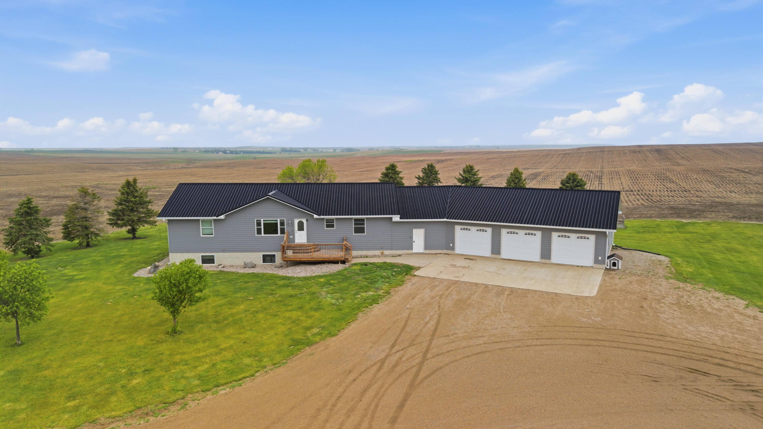 Selby, South Dakota, 57472, United States, 4 Bedrooms Bedrooms, ,Residential,For Sale,2049409